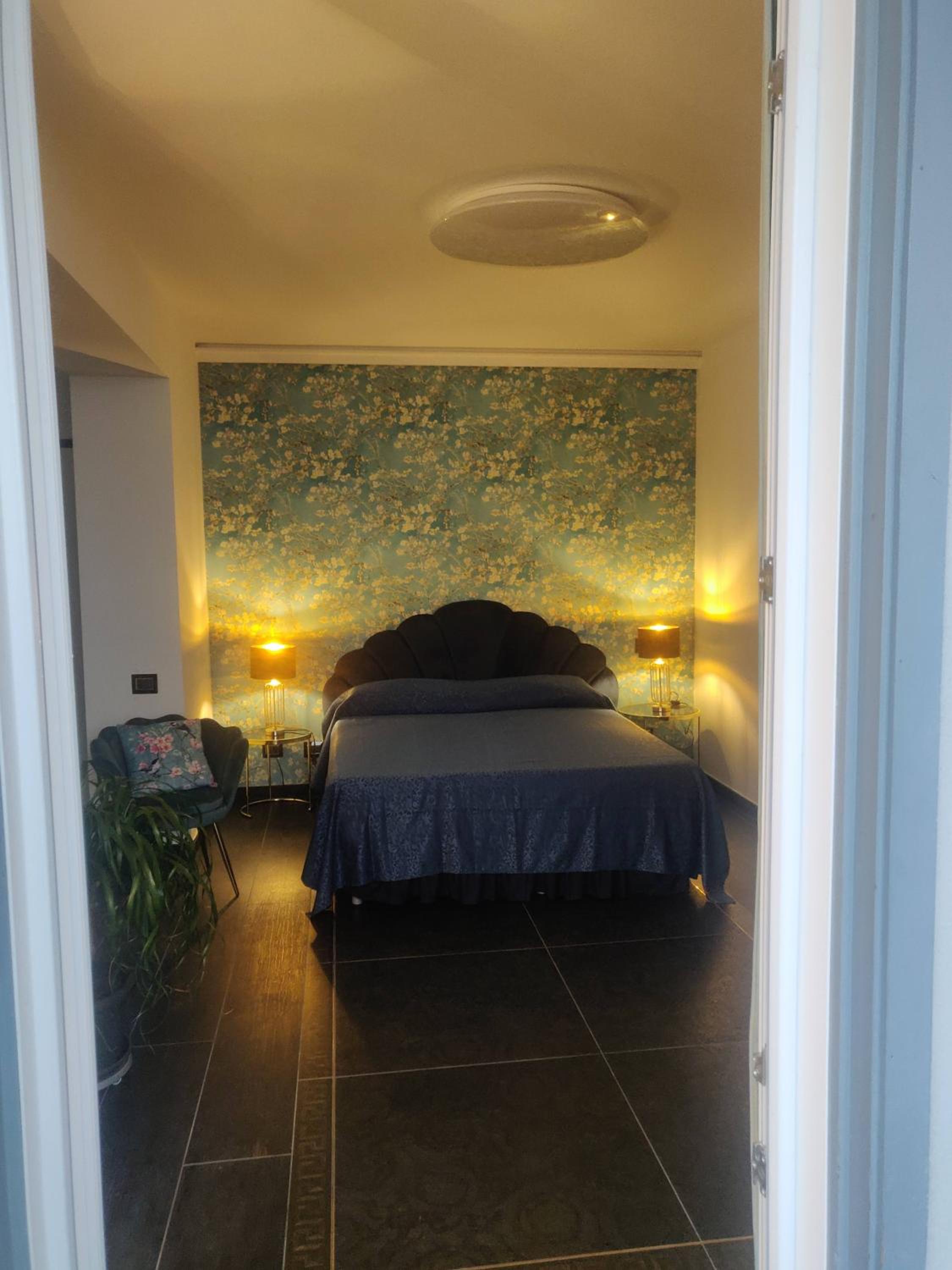 Large Double or Twin Room photo 2