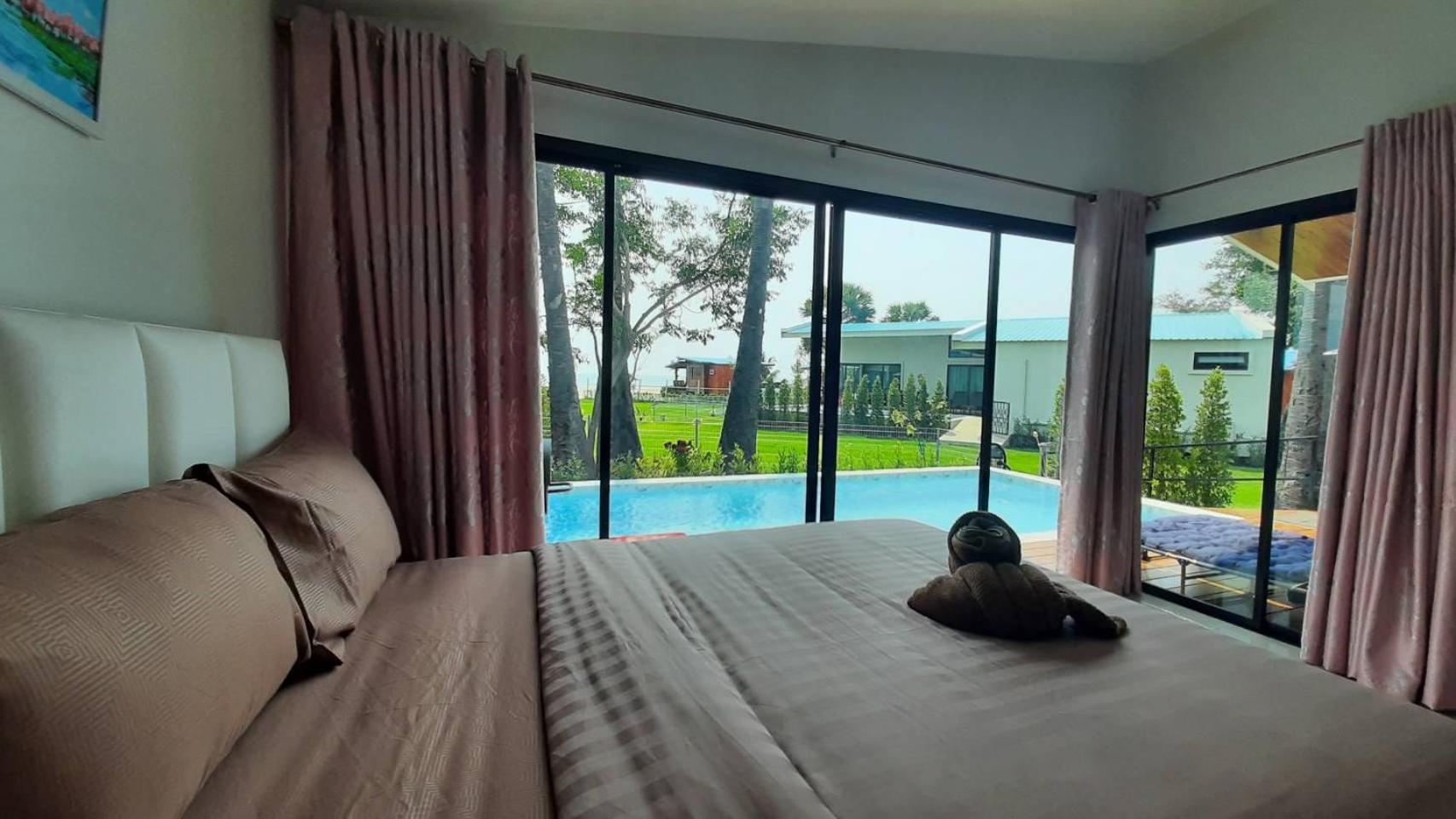 One-Bedroom Villa - Photo 1