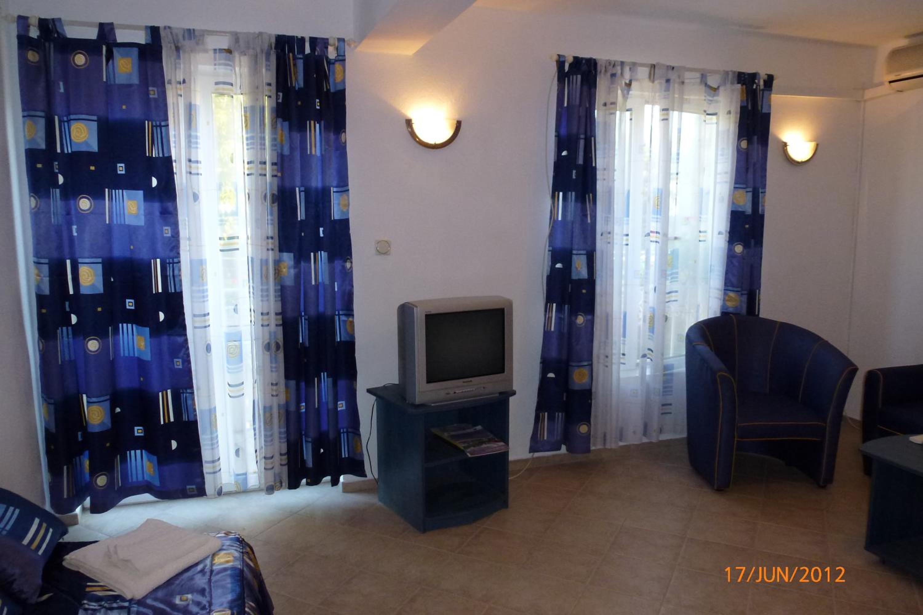 Queen Suite