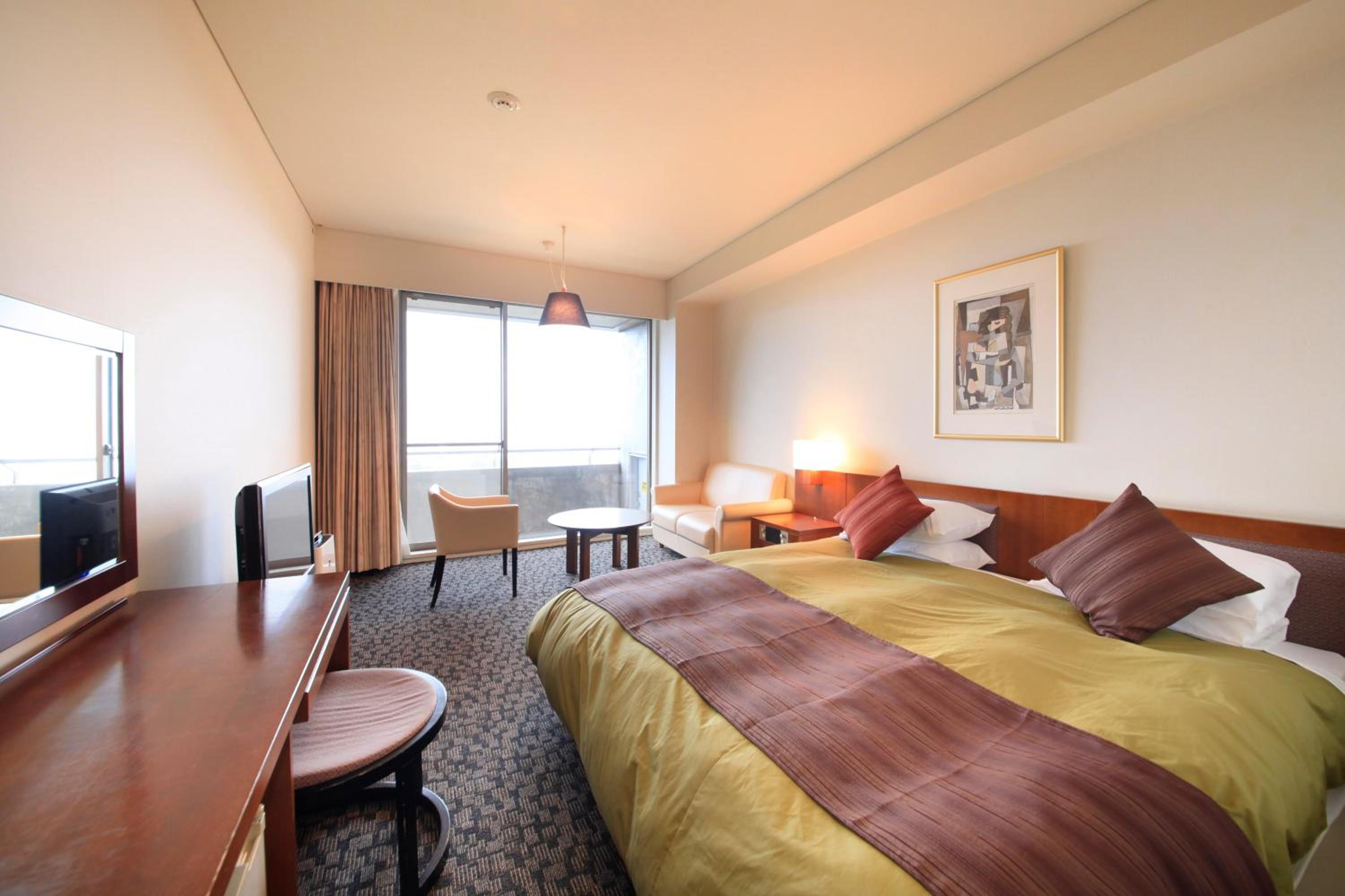 Double Room with Shared Bathroom photo 2