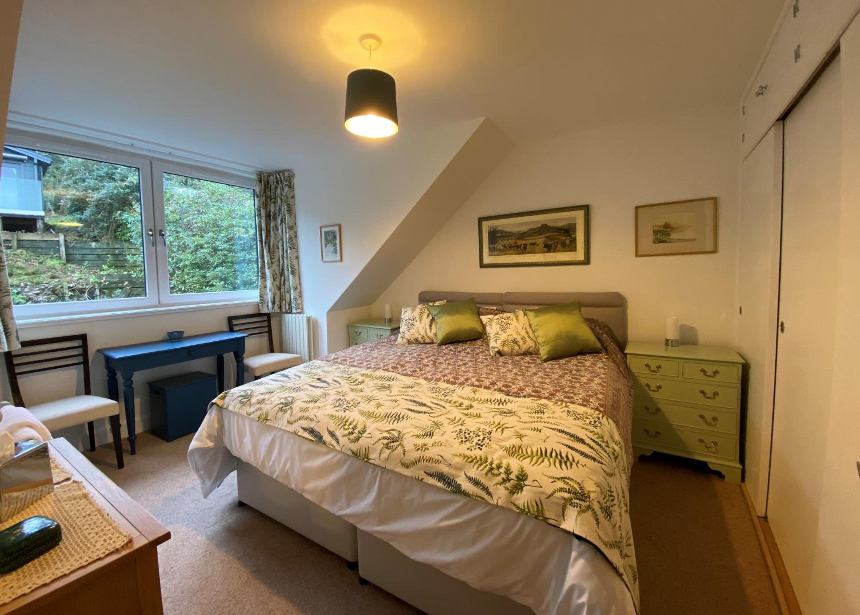 Four-Bedroom House photo 1