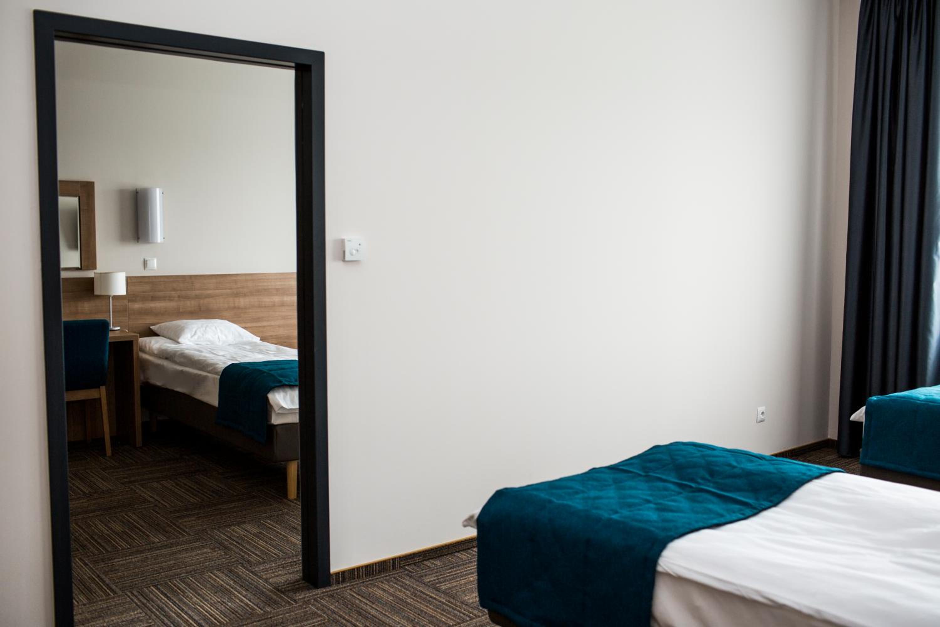 Quadruple Room - Disability Access photo 1