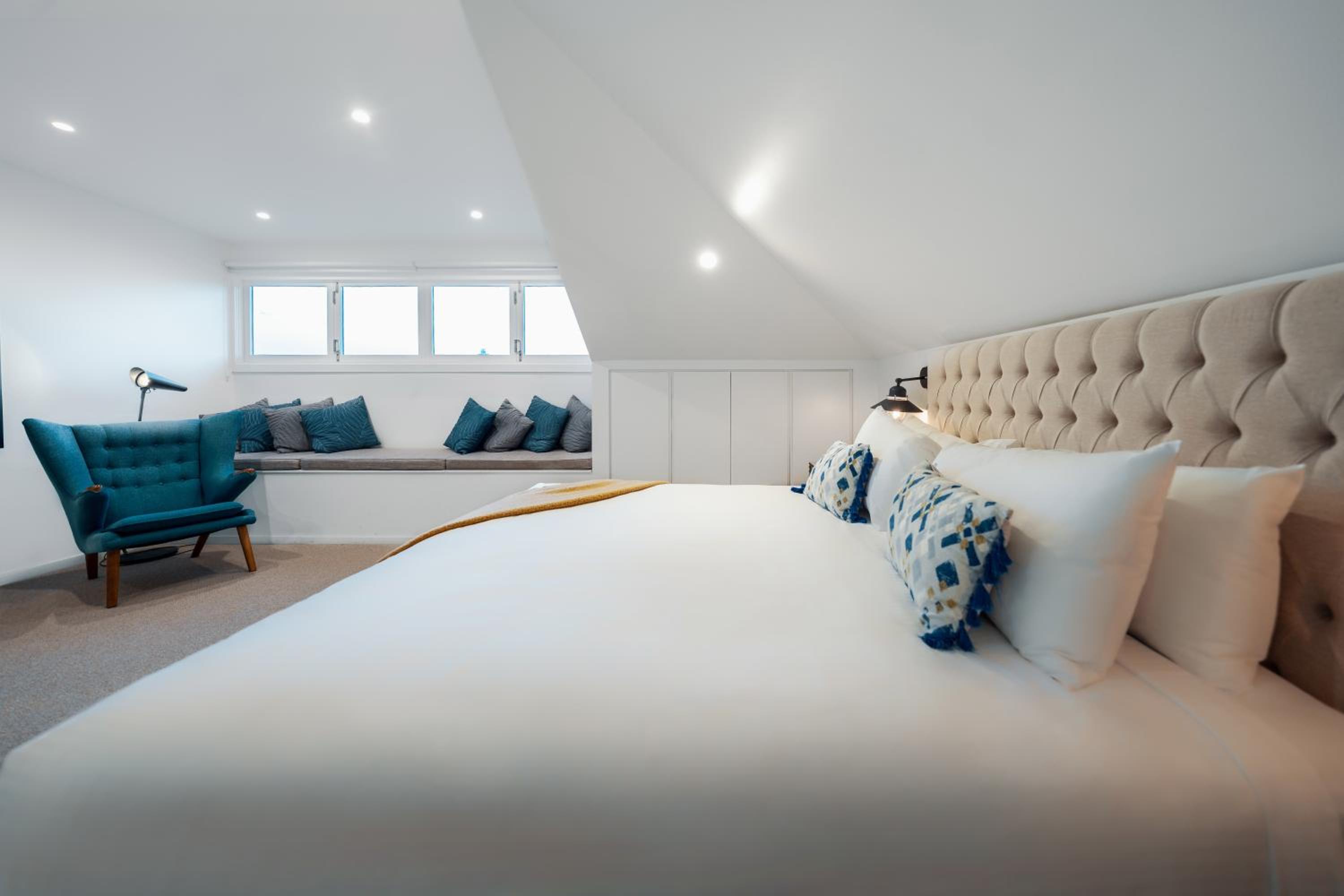 The Penthouse with Opera House view thumbnail 5