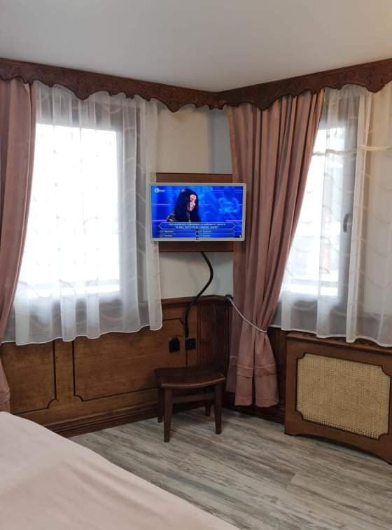 Double Room - Photo 16