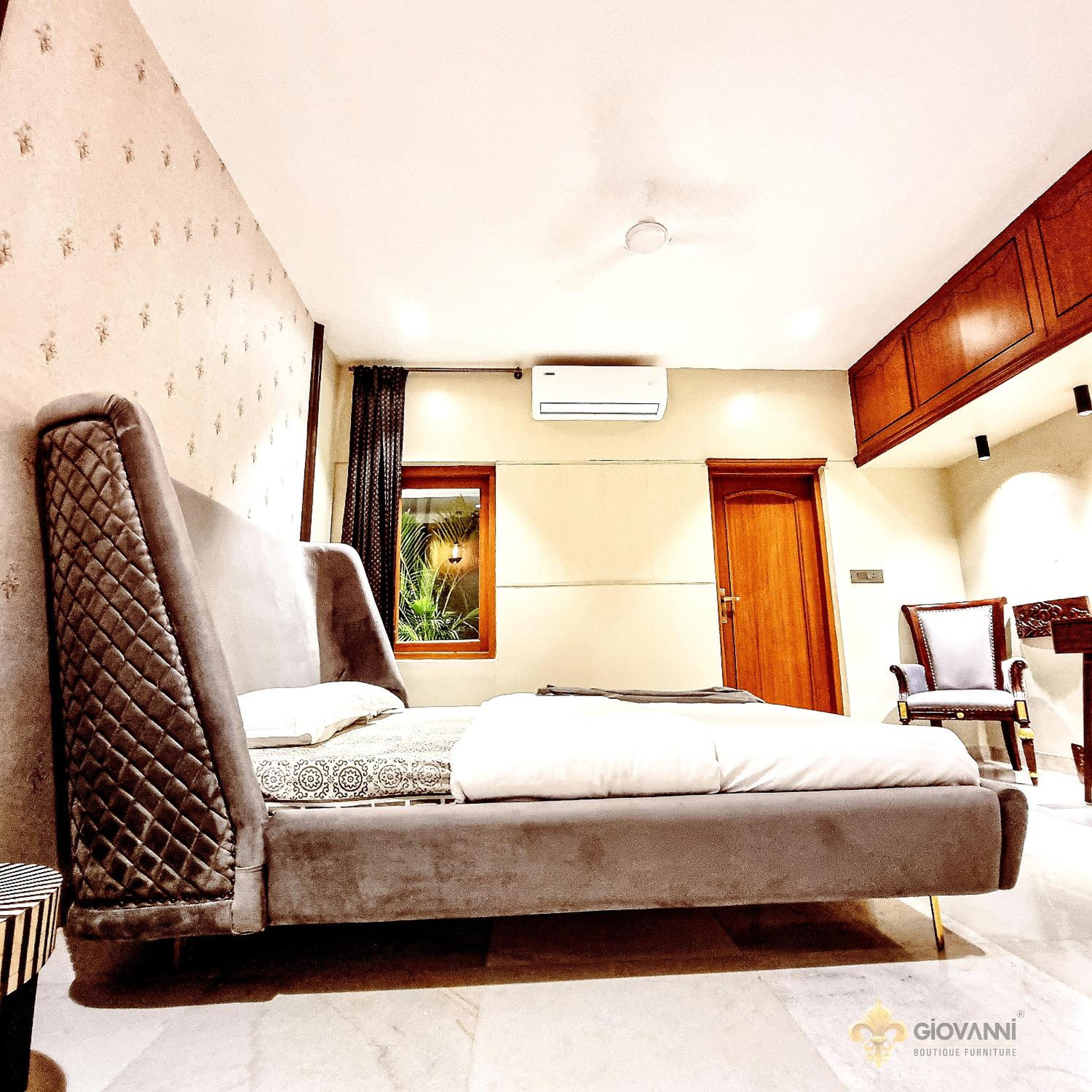 Superior King Room - Photo 13