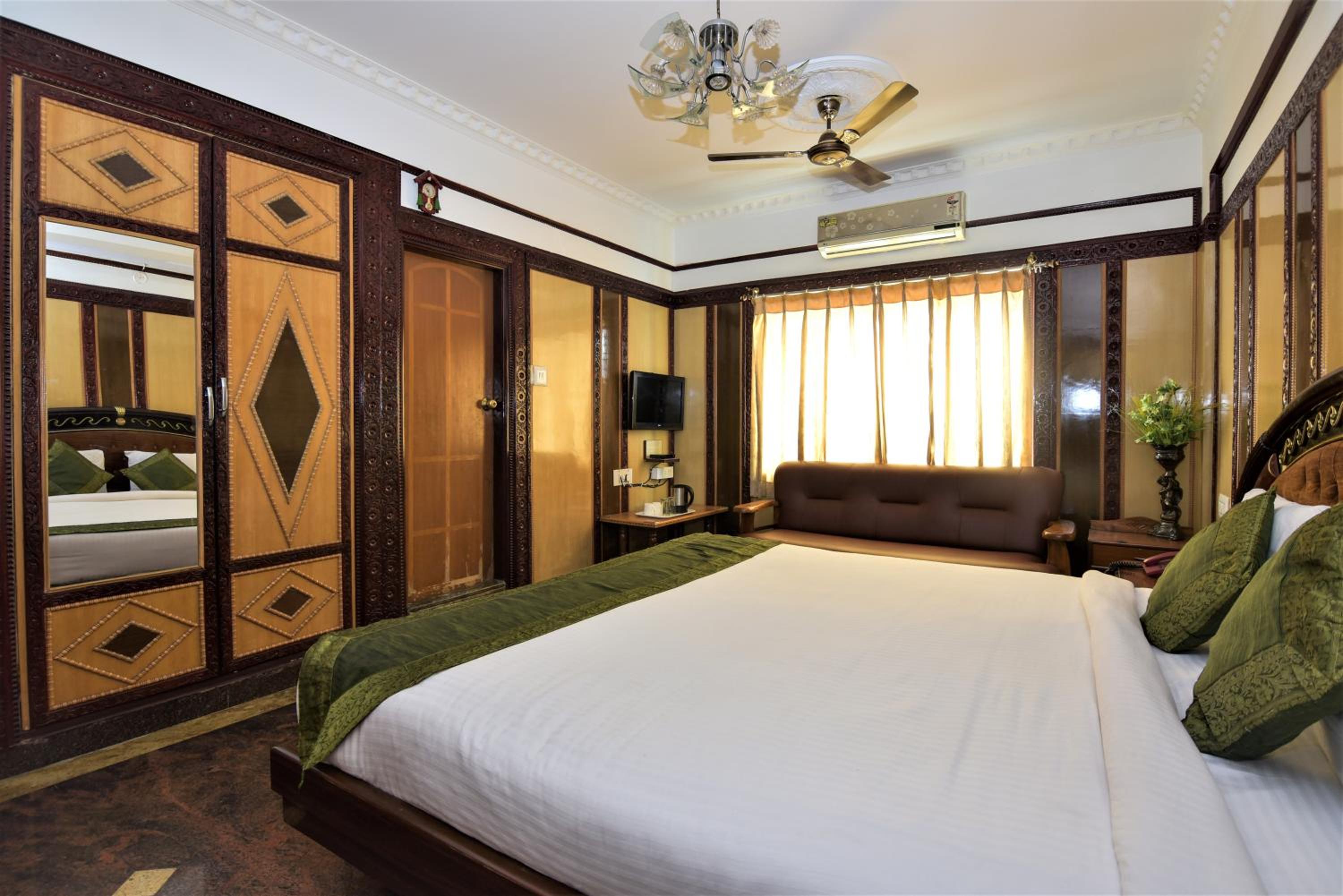 Deluxe Double Room - Photo 2