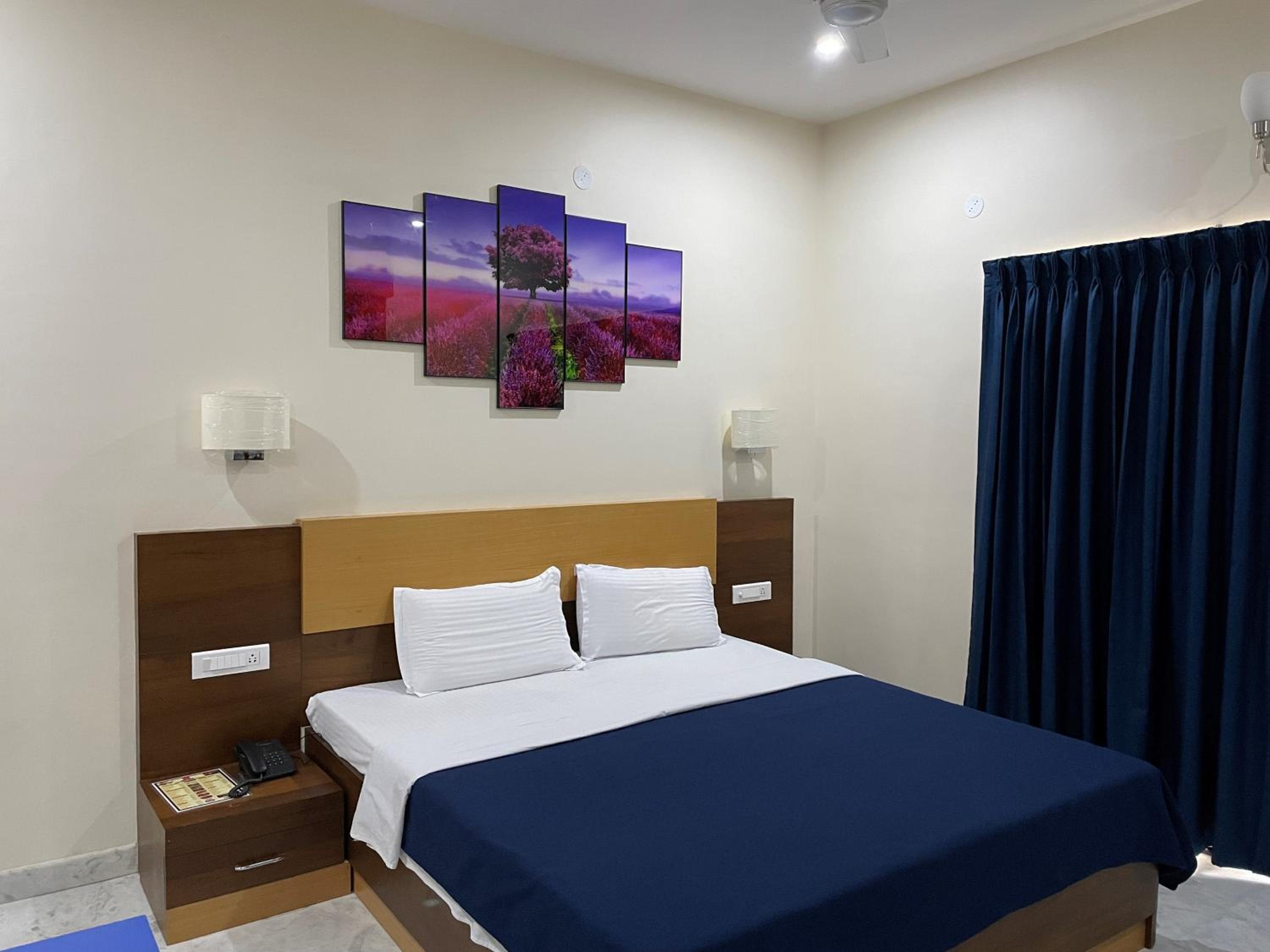 King Room with Balcony