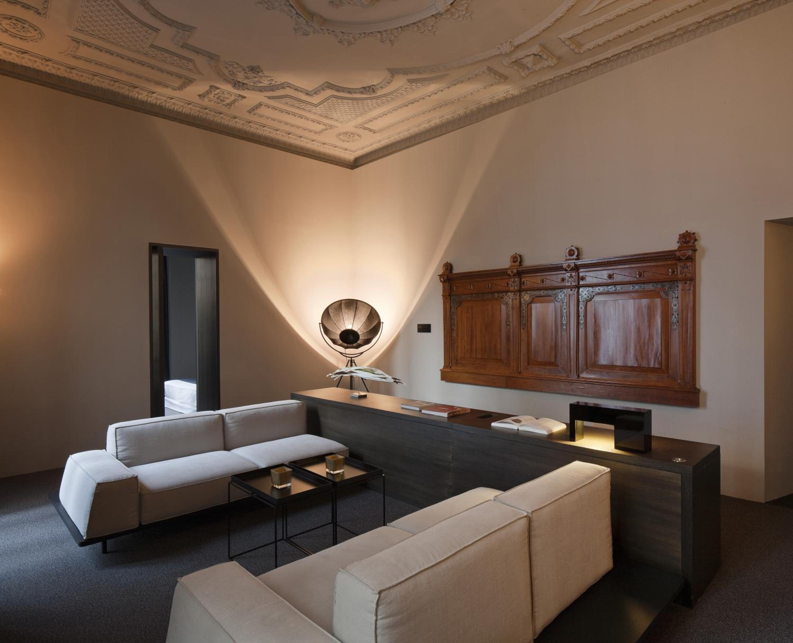 Suite Suite