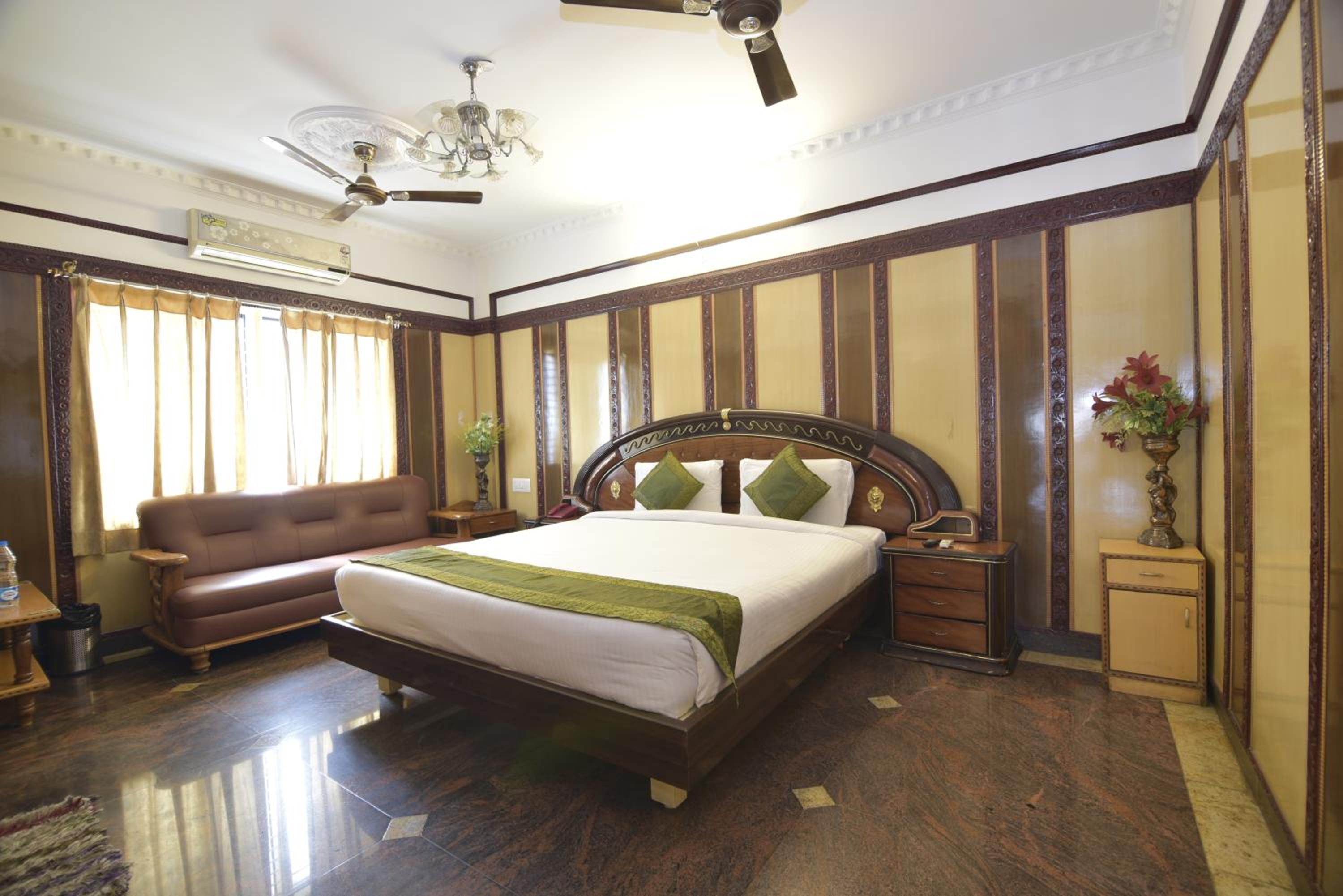 Deluxe Double Room - Photo 1