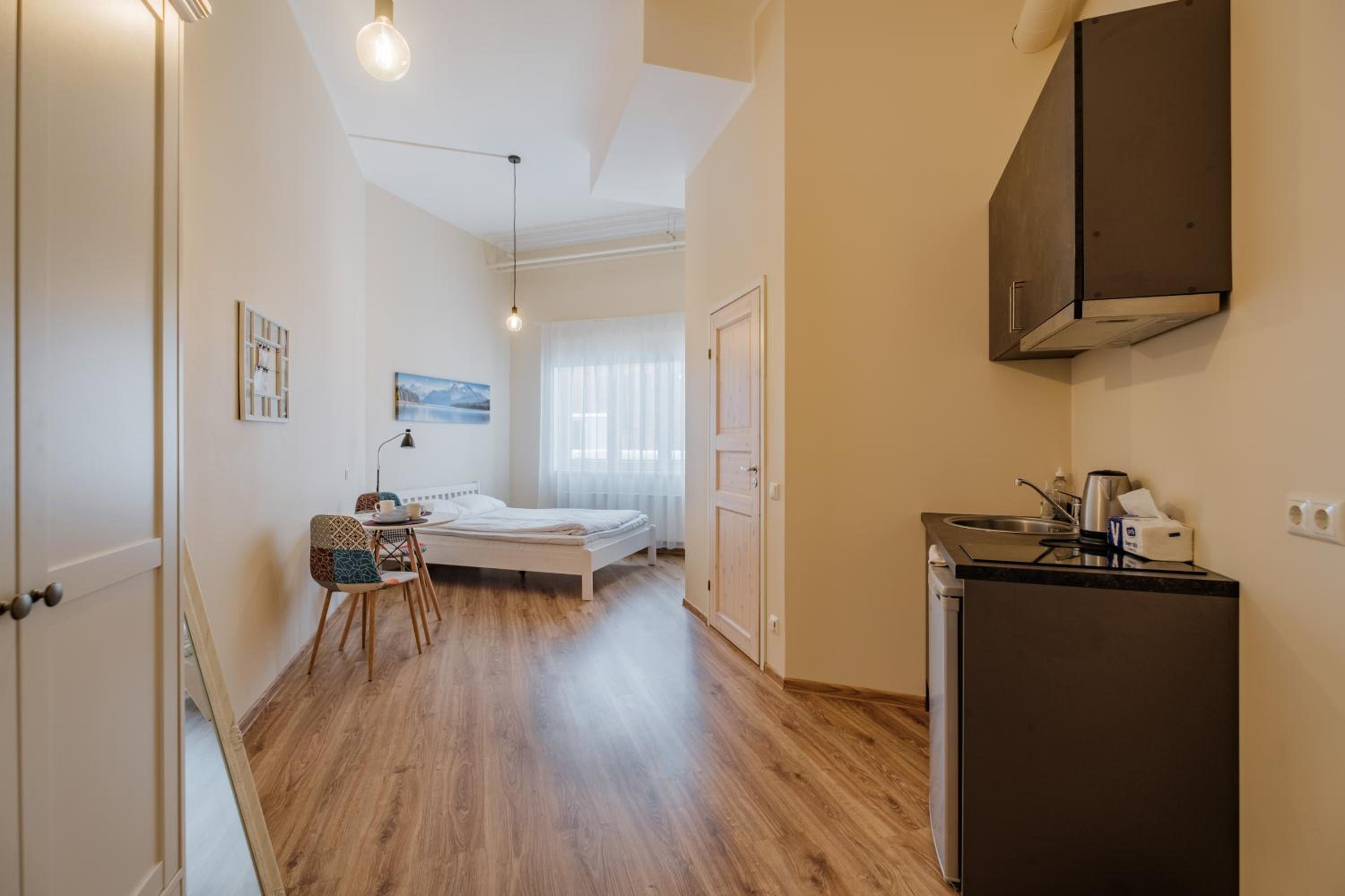 Studio Apartment - Photo 3