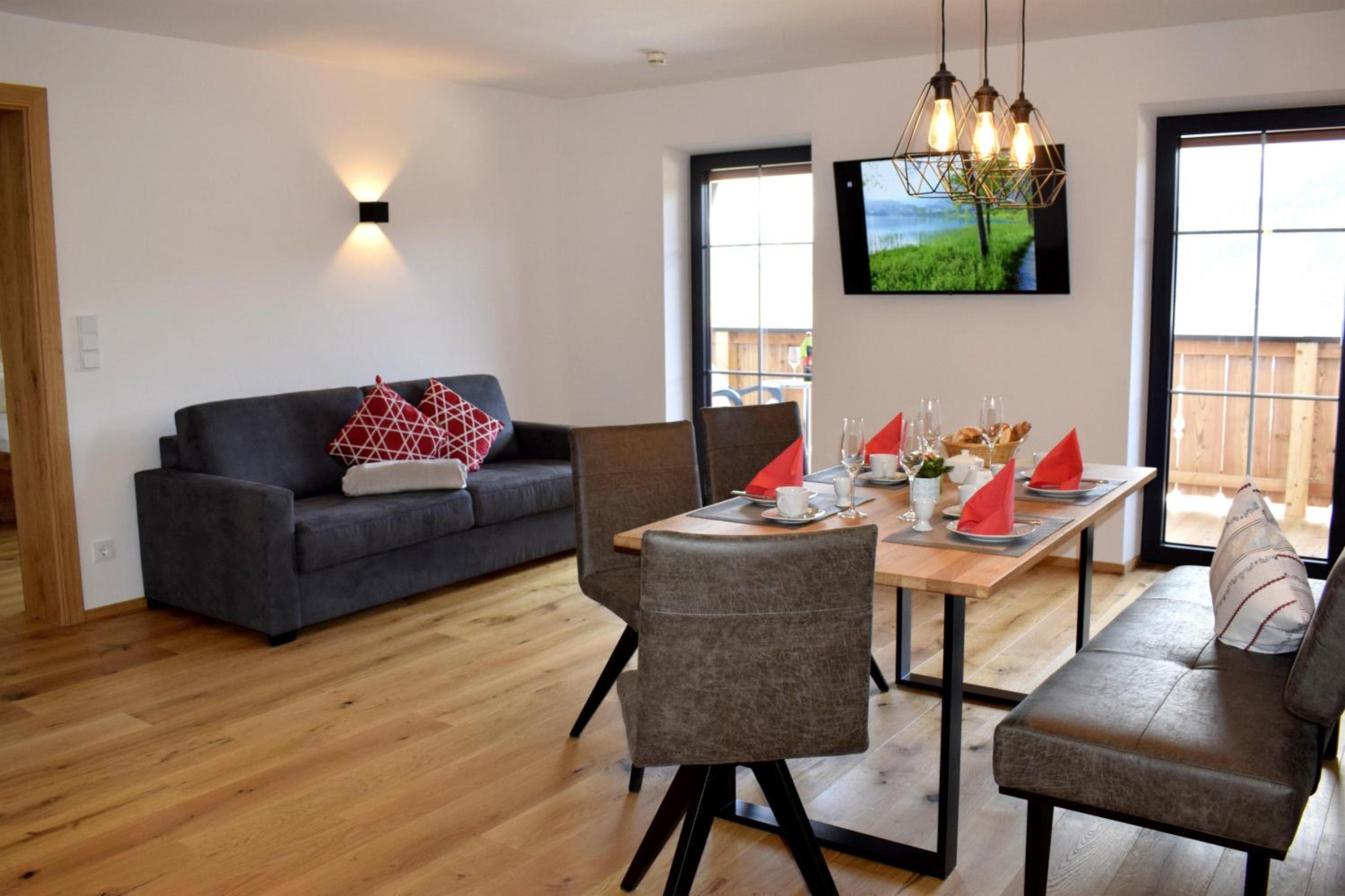 Apartment with Lake View photo 2