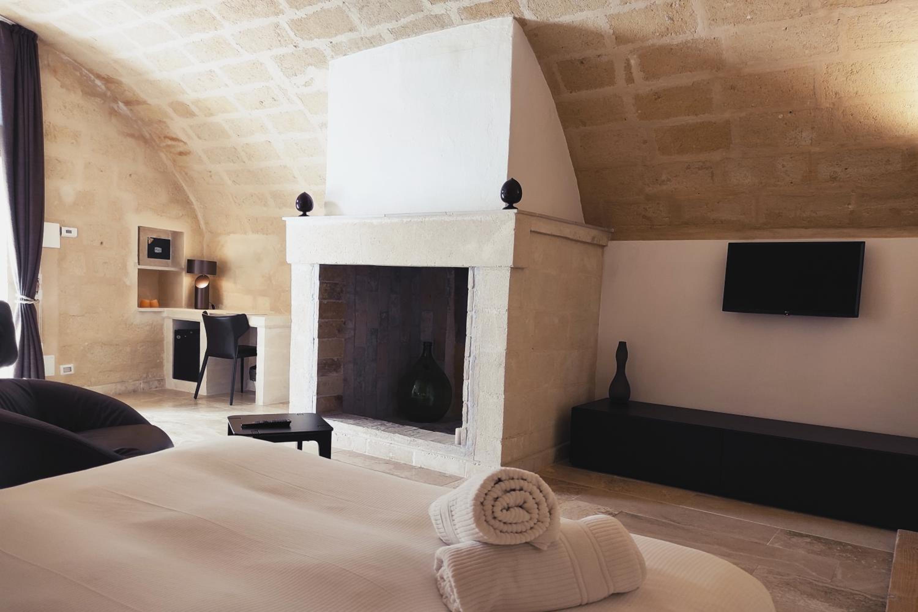 Superior Double Room - Photo 16