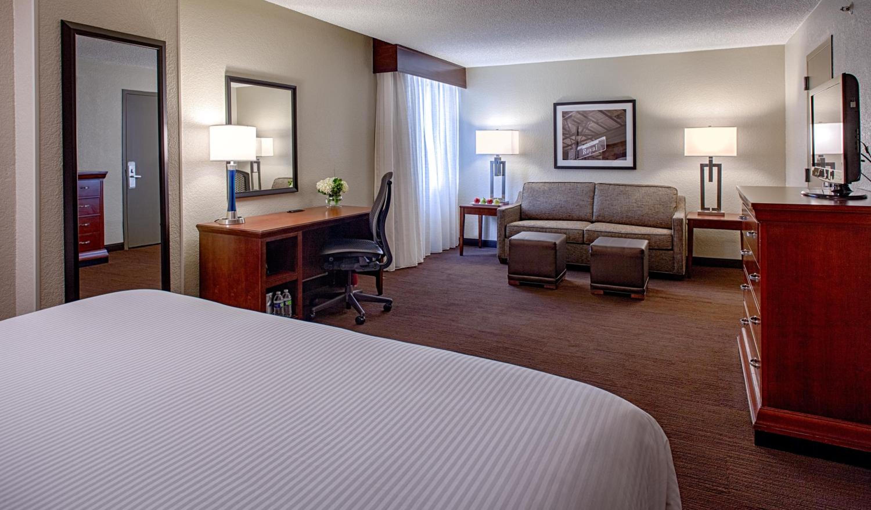 Deluxe King Room - Photo 5