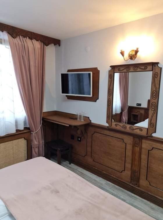 Double Room - Photo 13