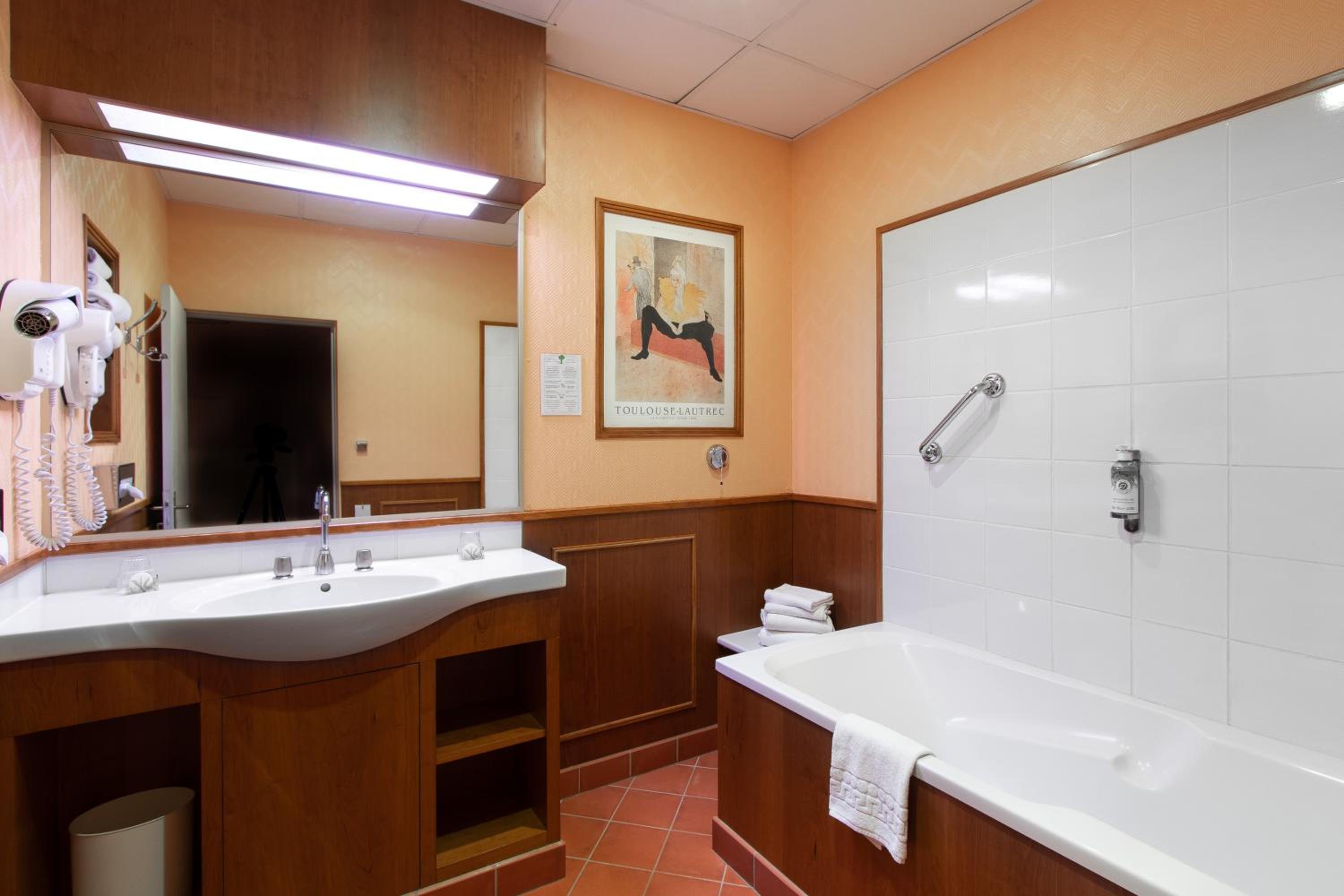 Club Double Room - Photo 2
