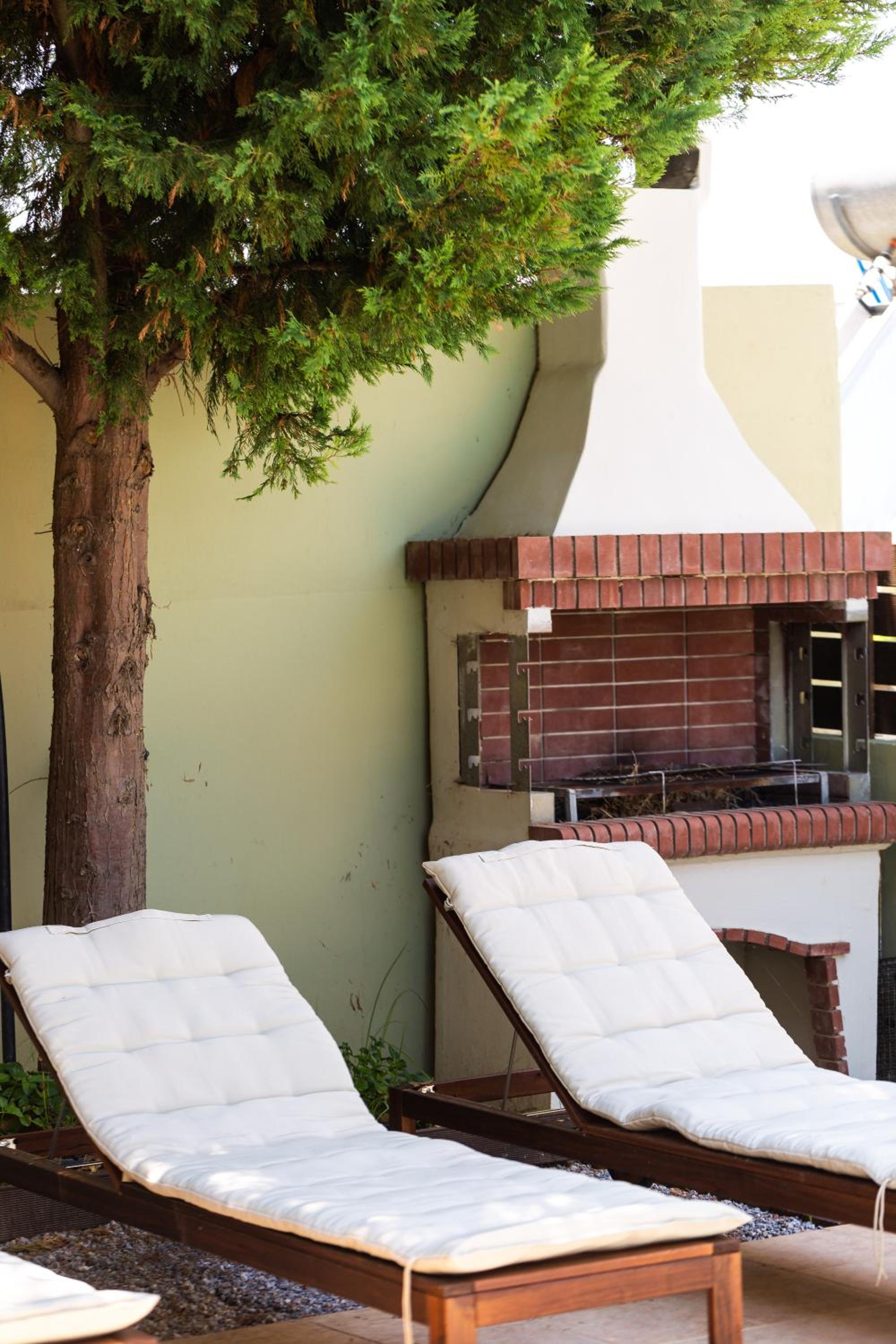 Three-Bedroom Villa photo 2