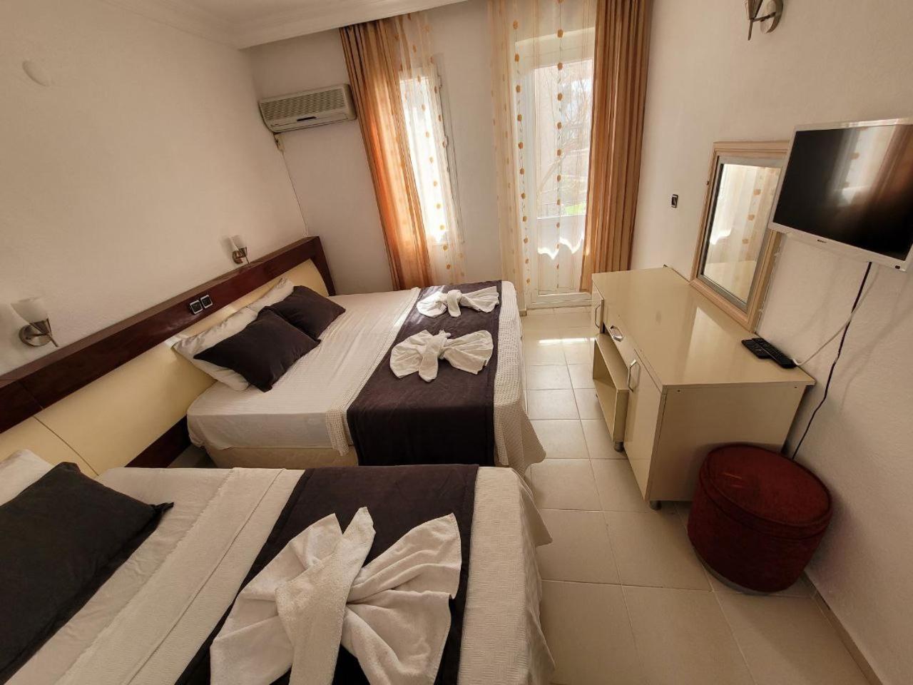 Triple Room with Balcony photo 1