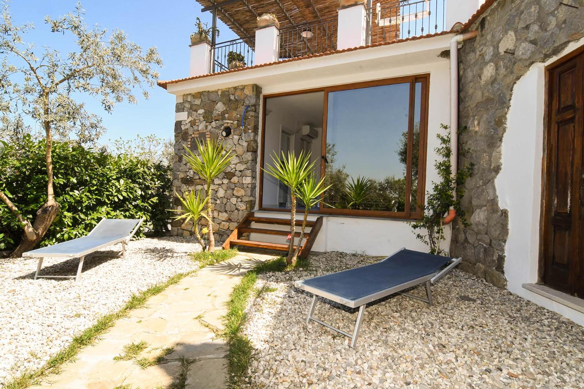 Villa photo 2