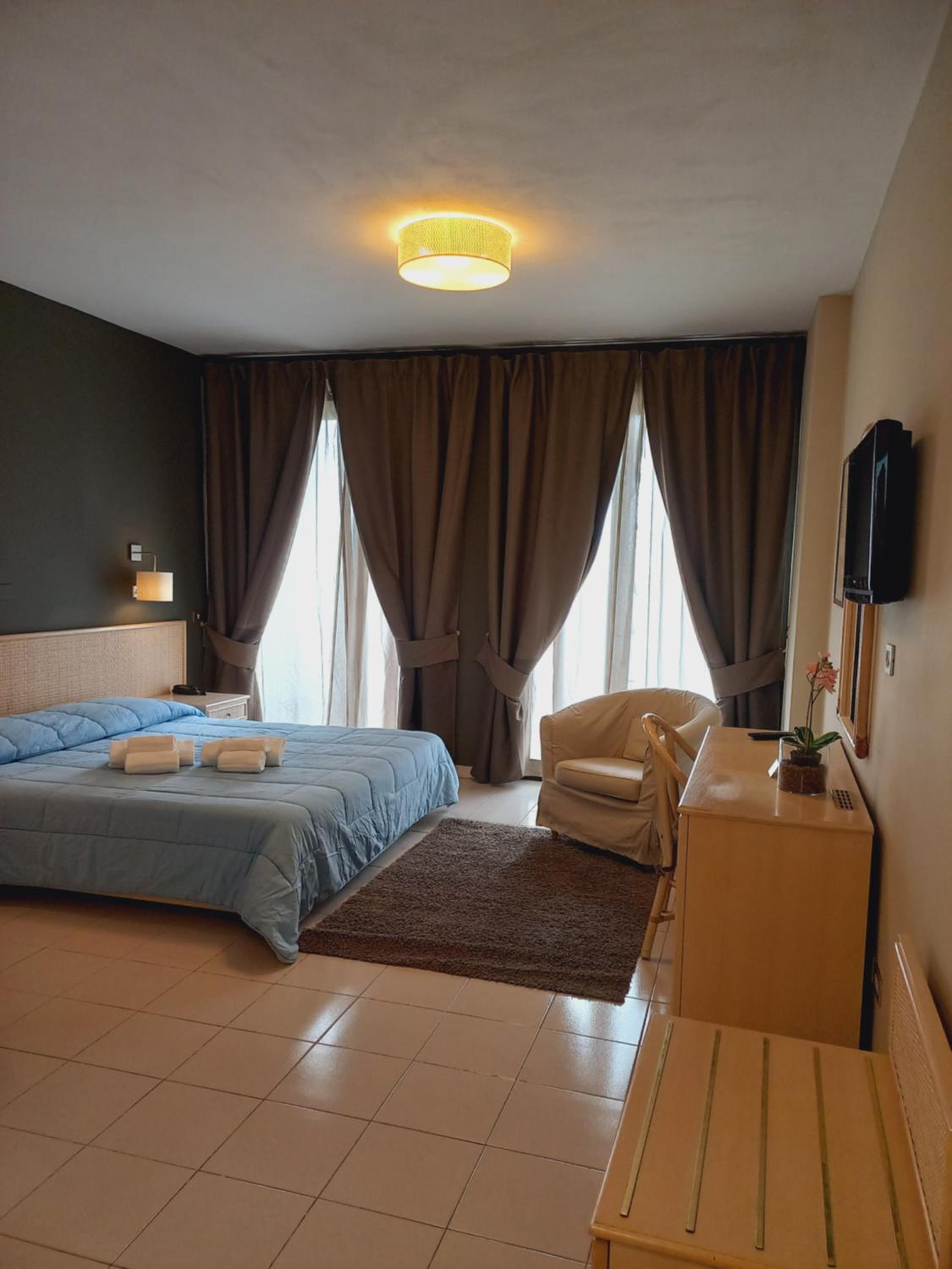 Deluxe Double Room - Photo 6