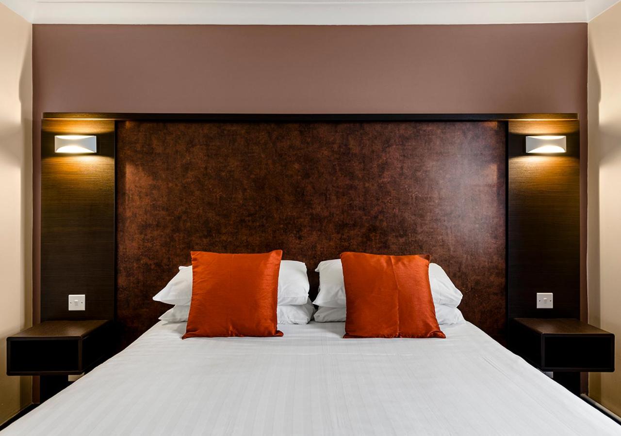 Double Room - Photo 10