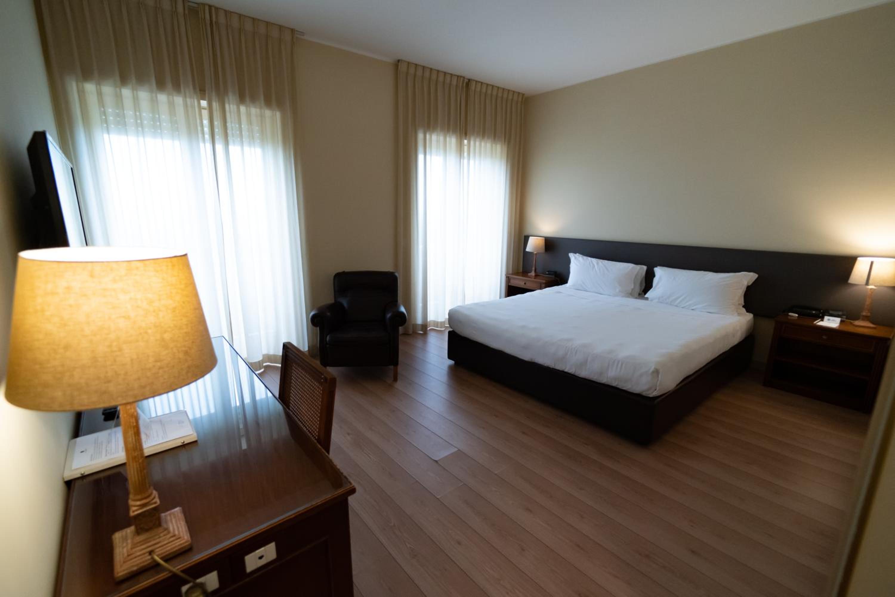 Superior Queen Room - Photo 1