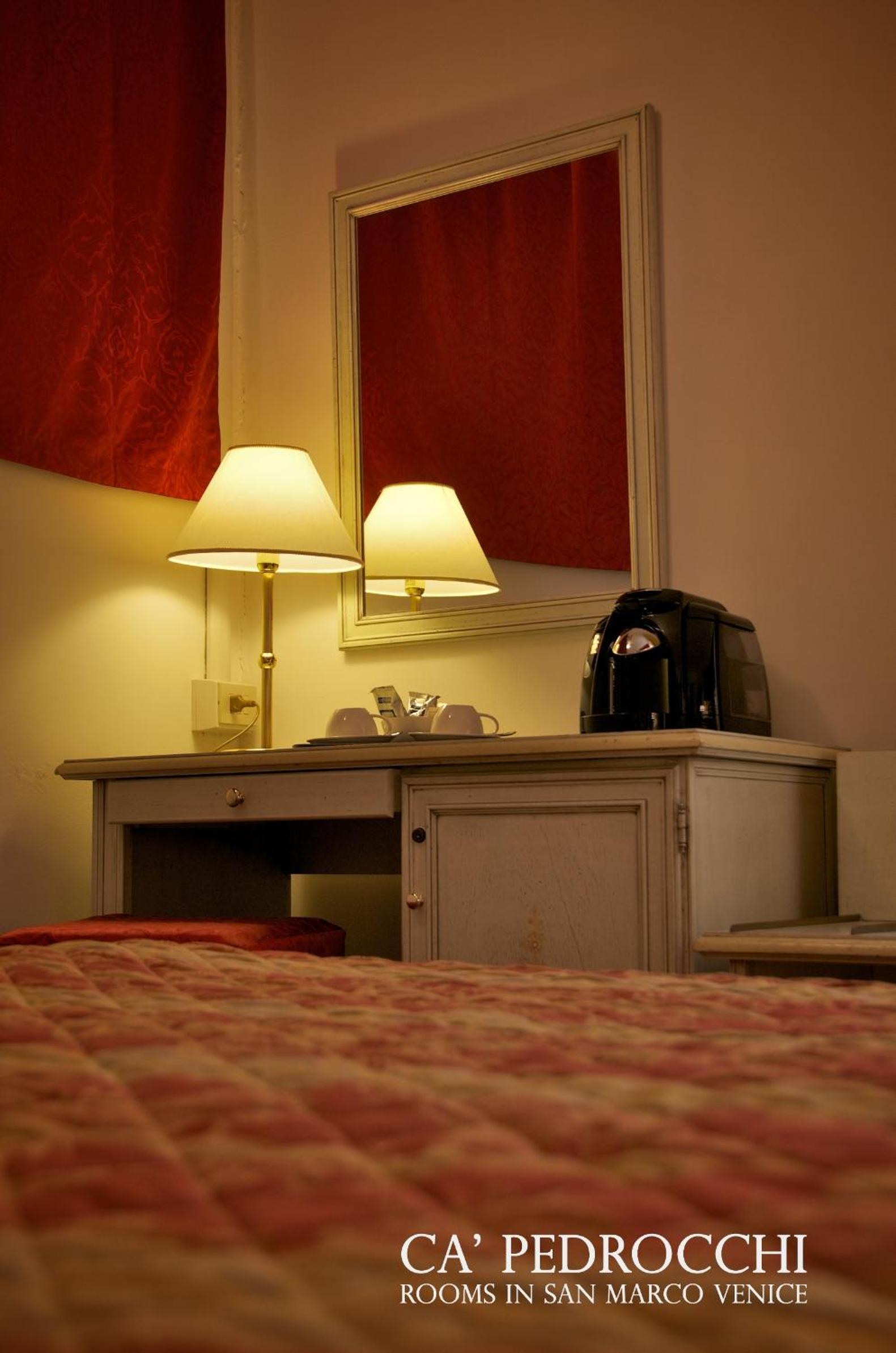 Double or Twin Room photo 3