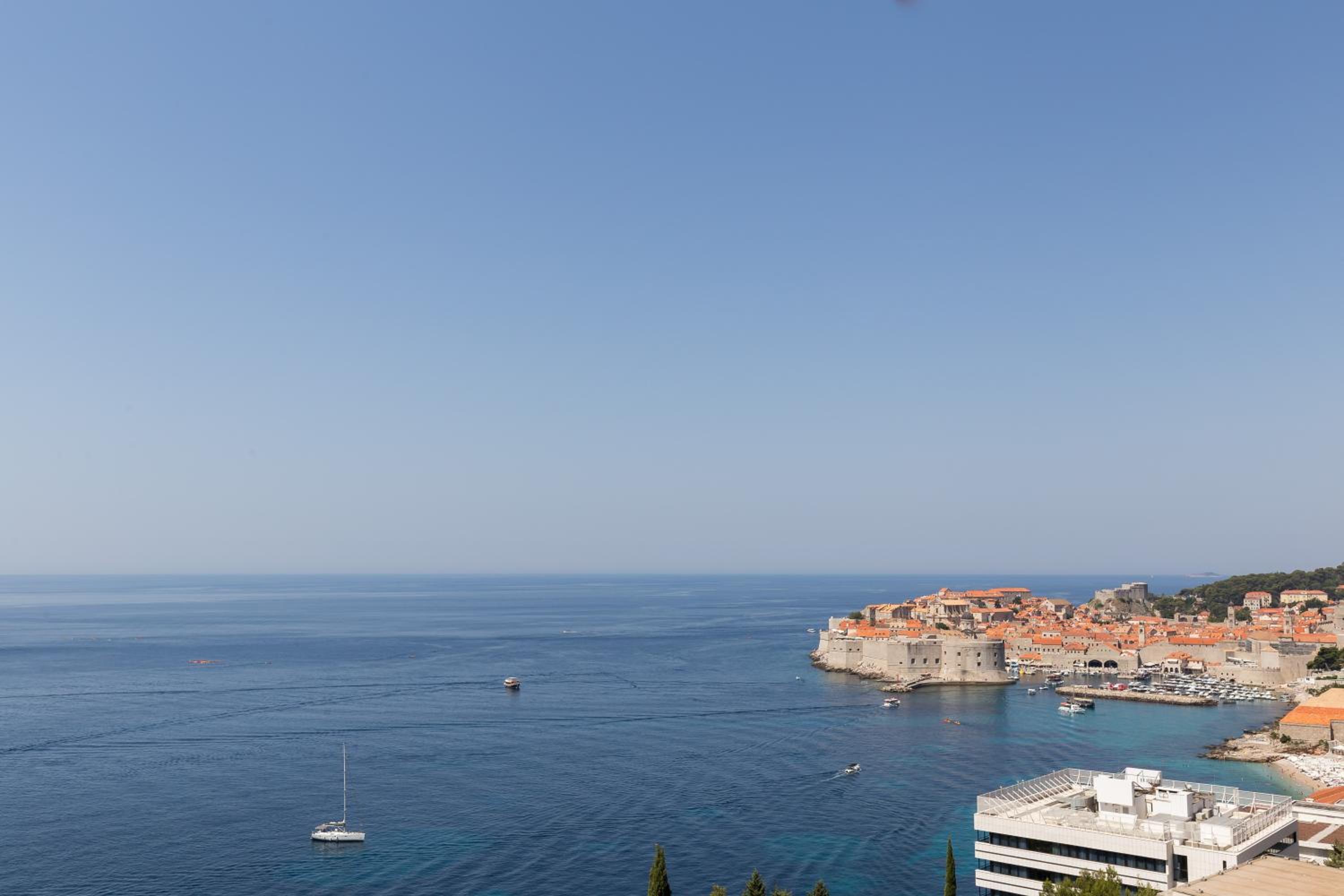 Studio Apartment with Balcony and Sea View photo 3