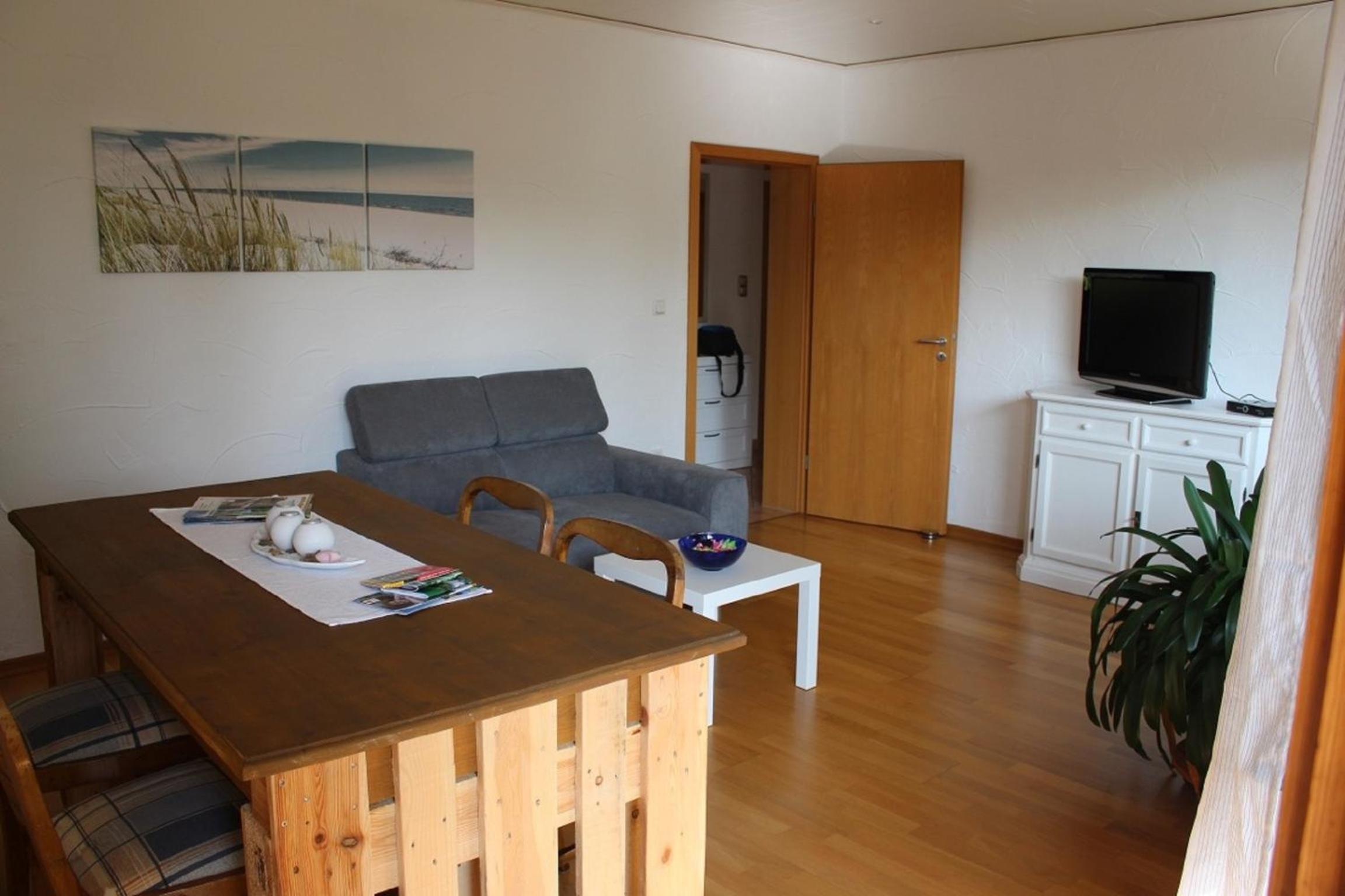 Apartment with Balcony photo 2