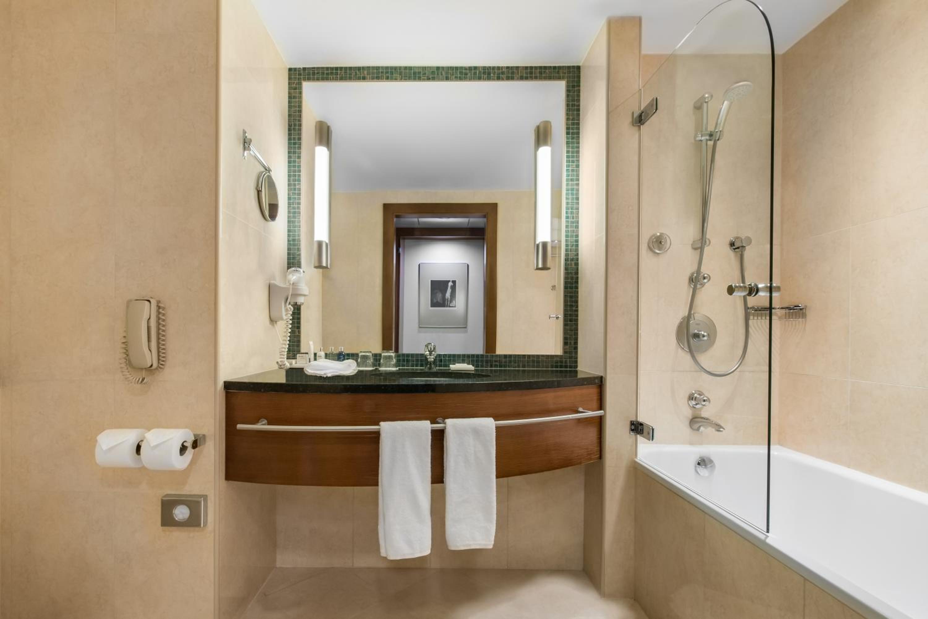 Premium Room  - Photo 4