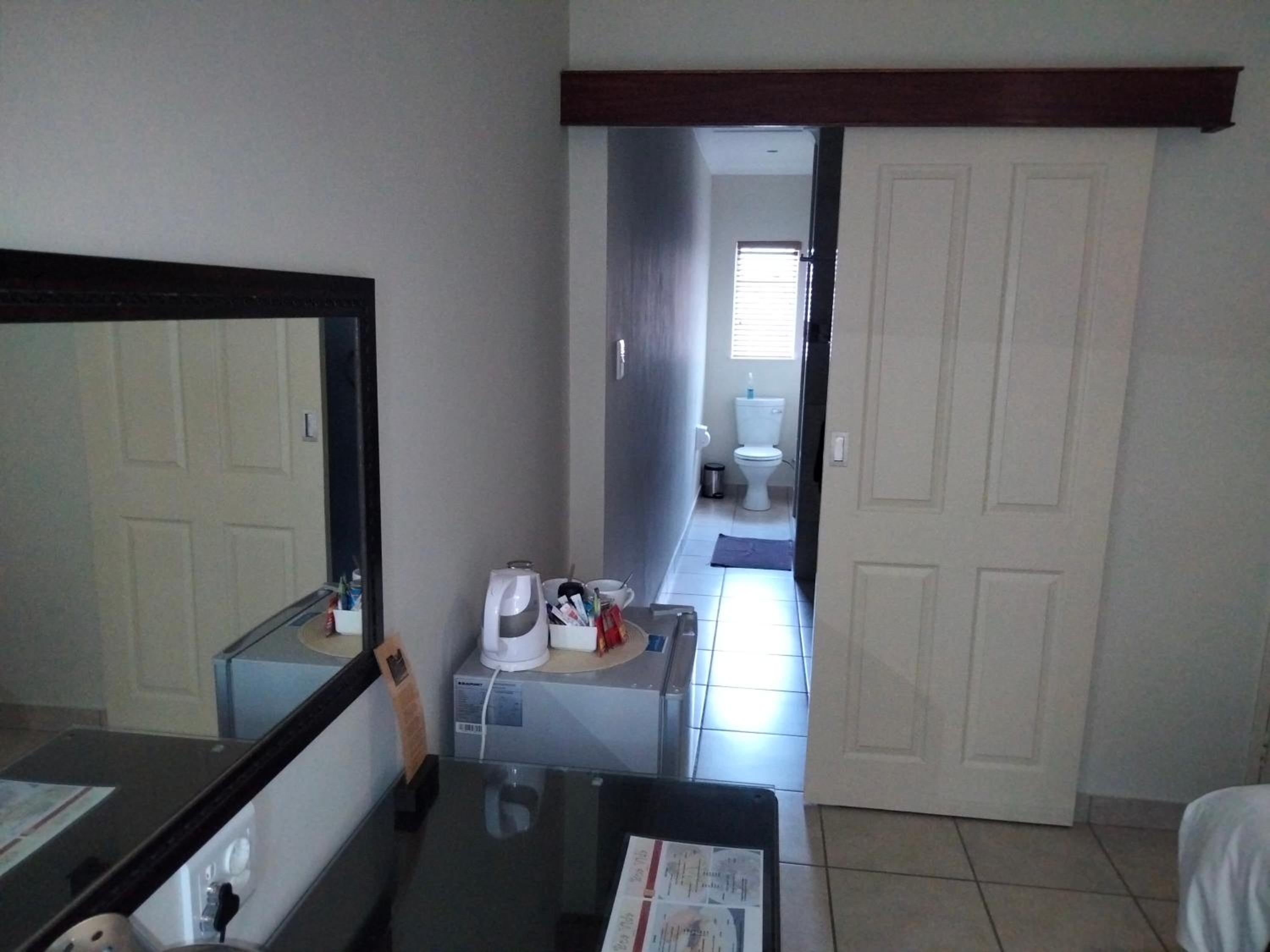 Double or Twin Room - Photo 2