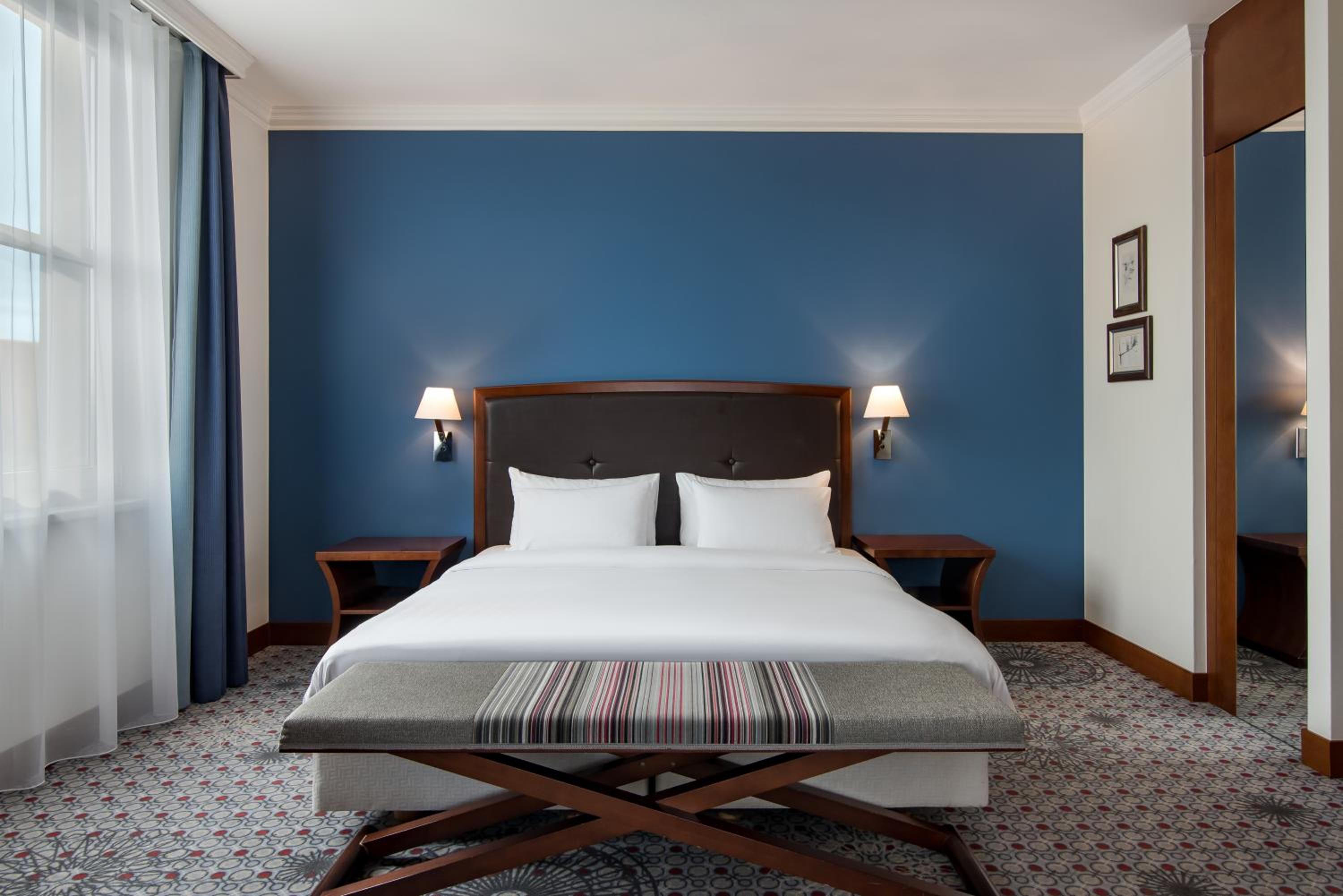 Executive Suite with Park View  - Photo 1