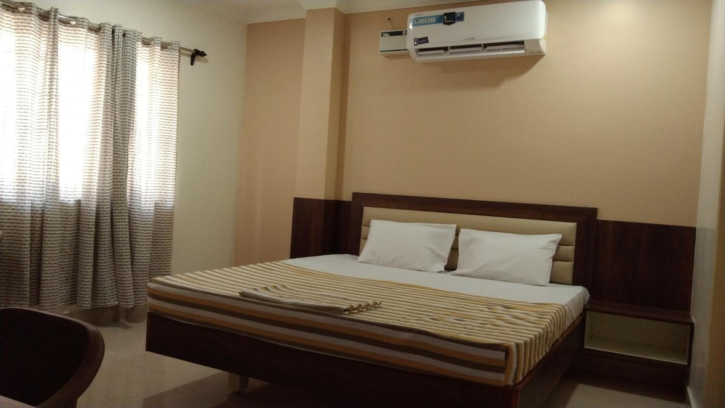 Deluxe Double Room - Photo 3