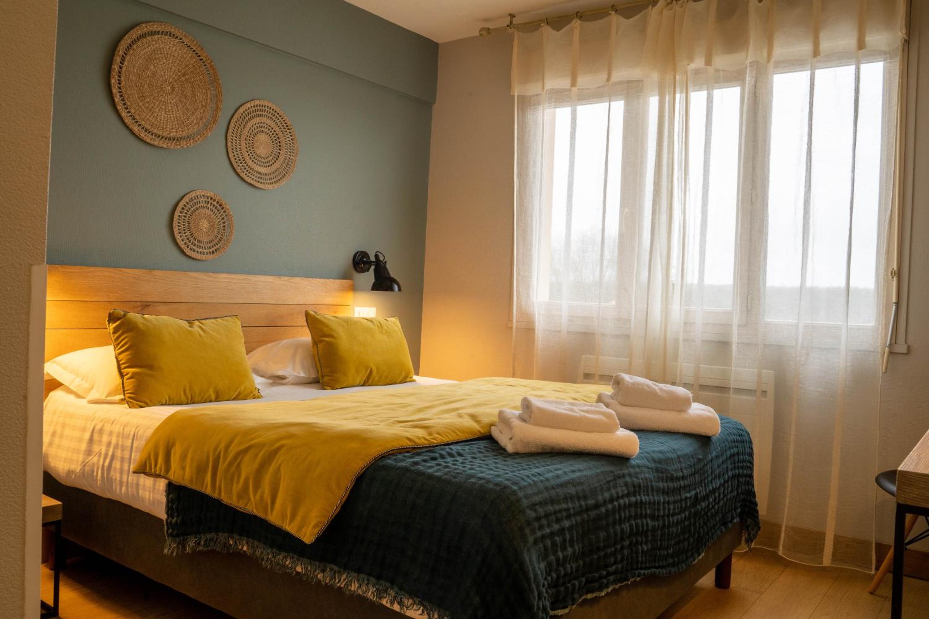 Double Room with Shower - Valley View - Photo 4