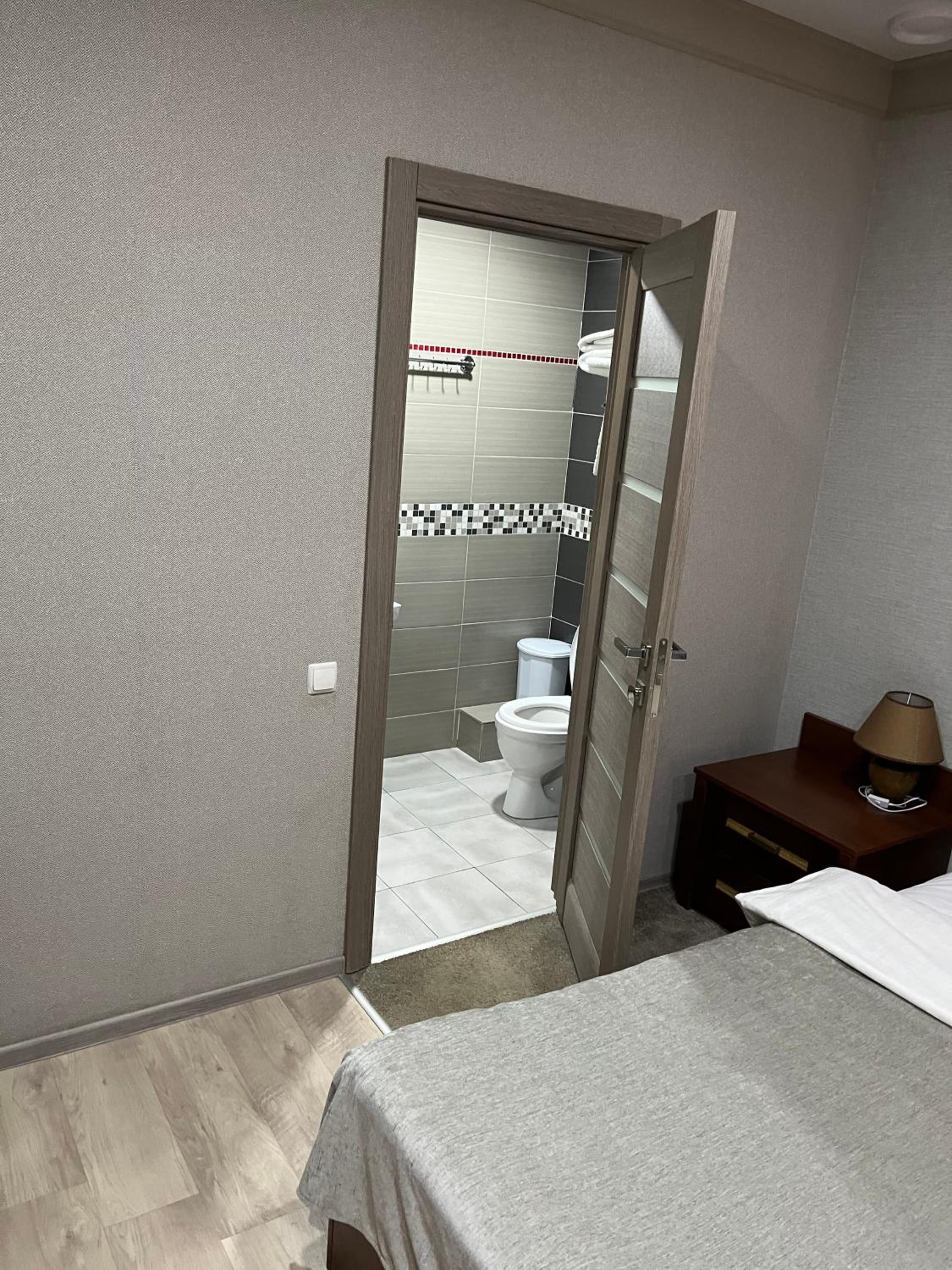 Budget Double Room without Window photo 3