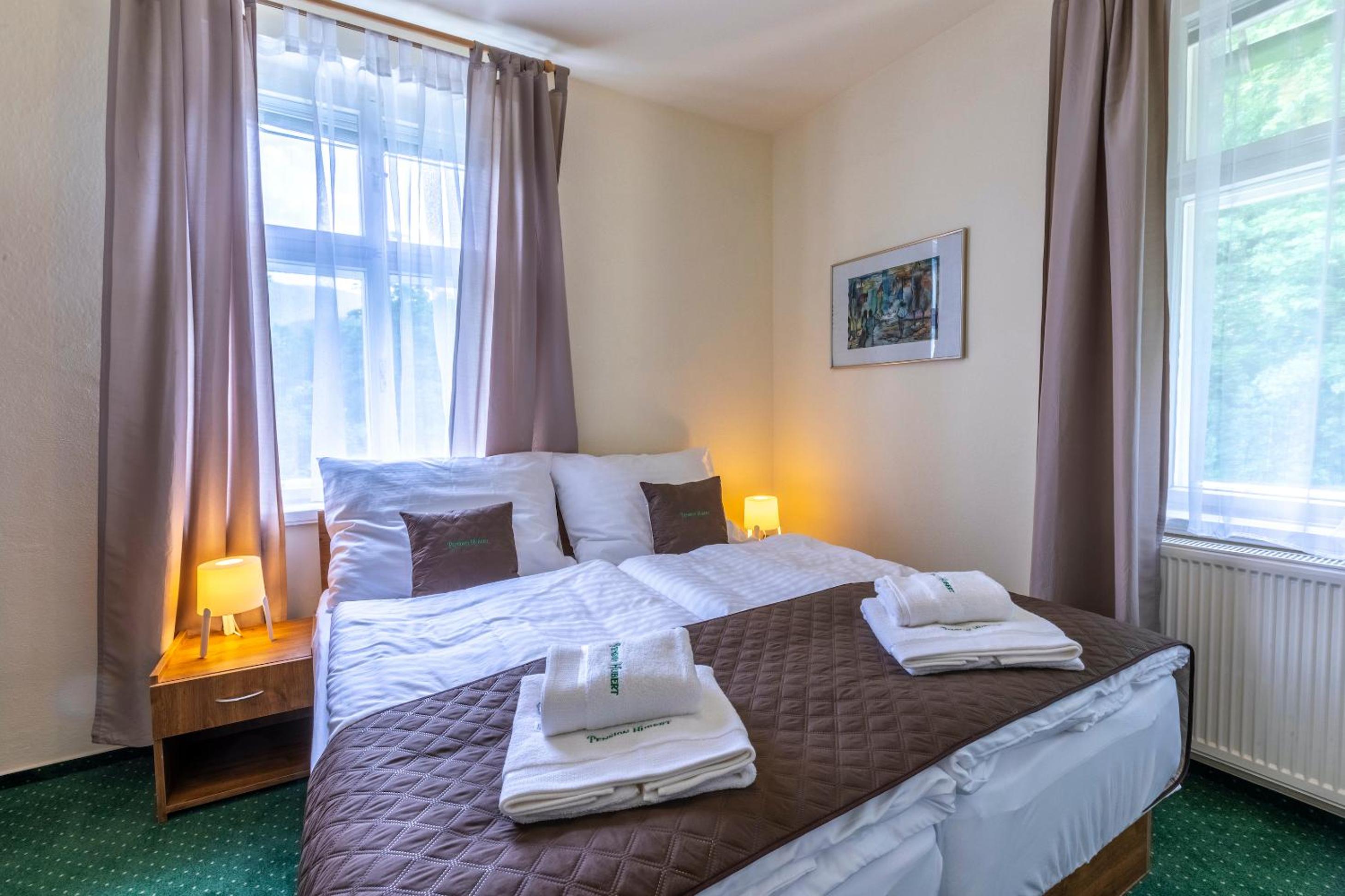 Standard Double or Twin Room photo 1