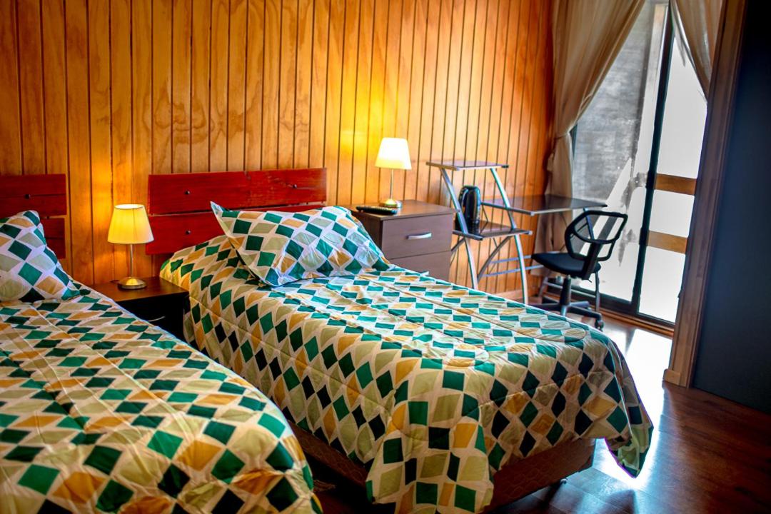 Twin Room with Bathroom photo 1