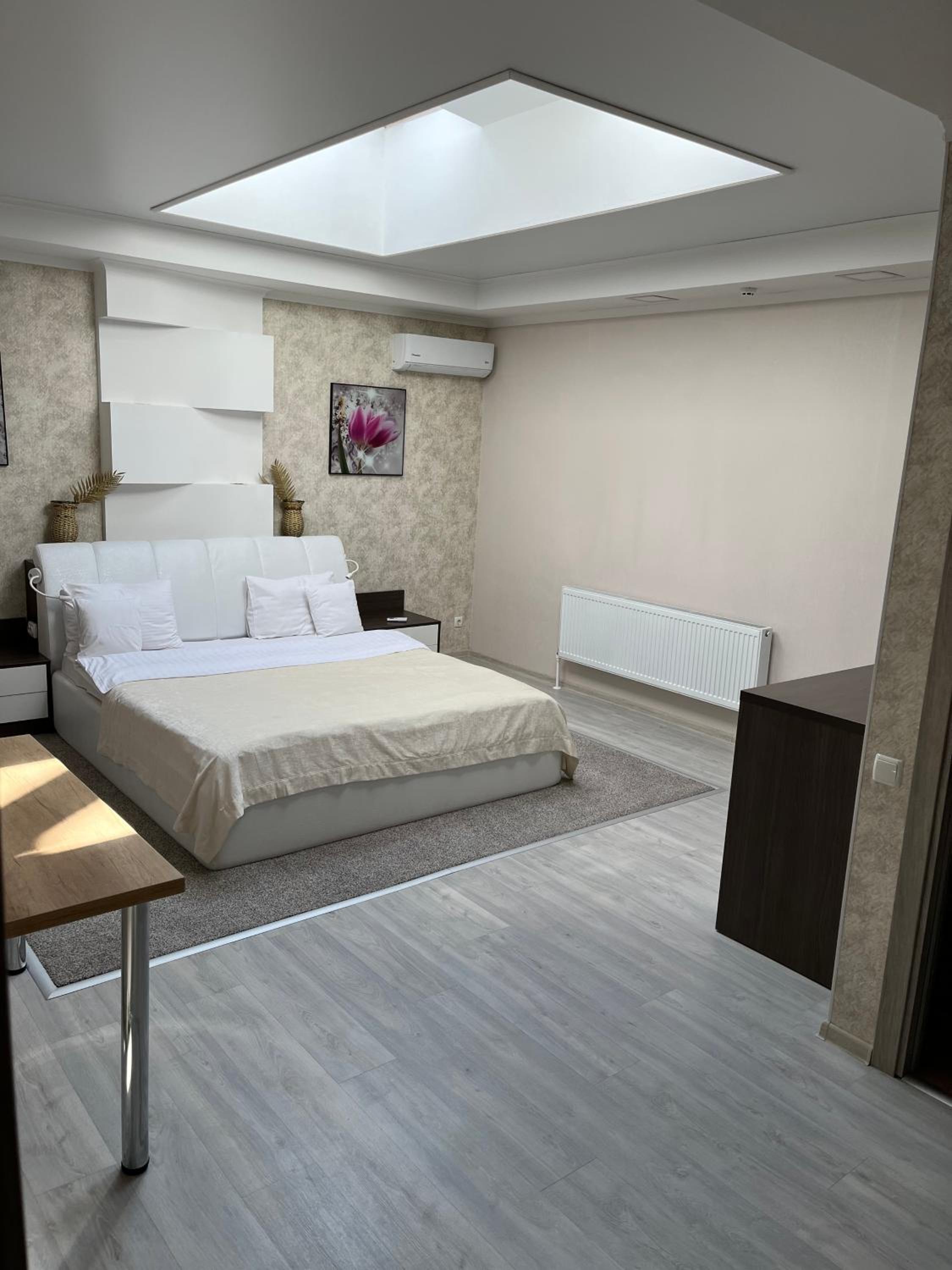 Standard Double Room without Window photo 3