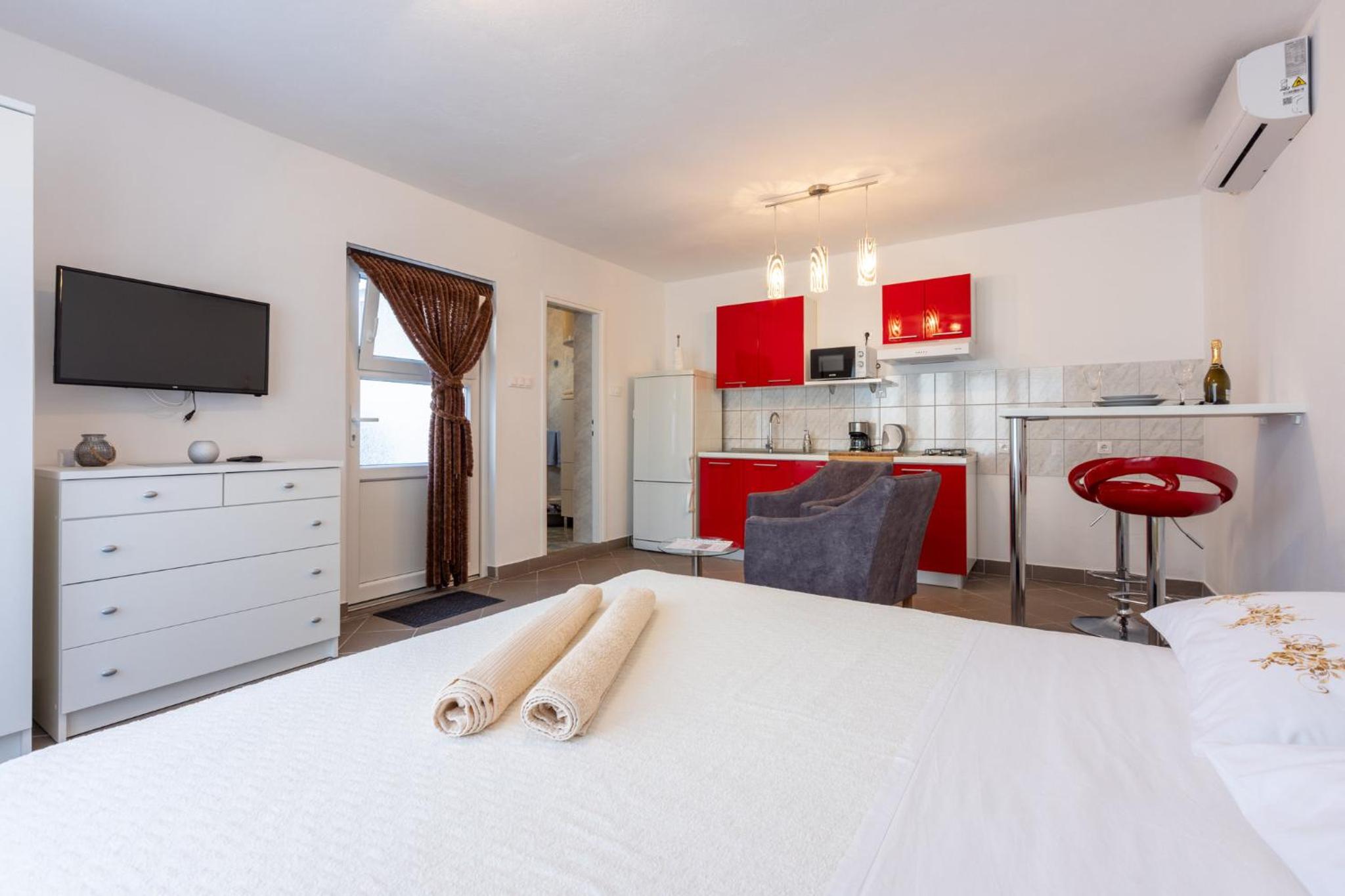 Studio Apartment