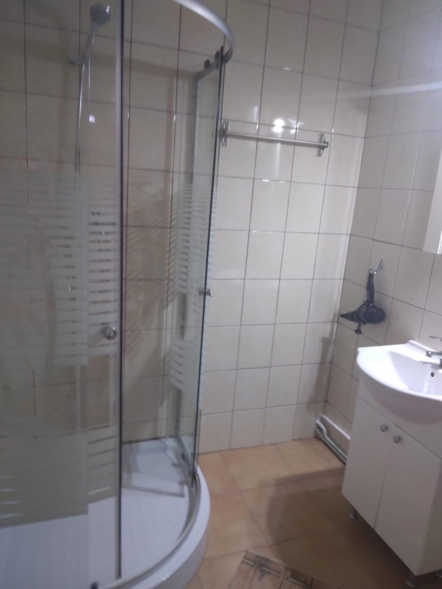 Triple Room with Private Bathroom - Photo 5
