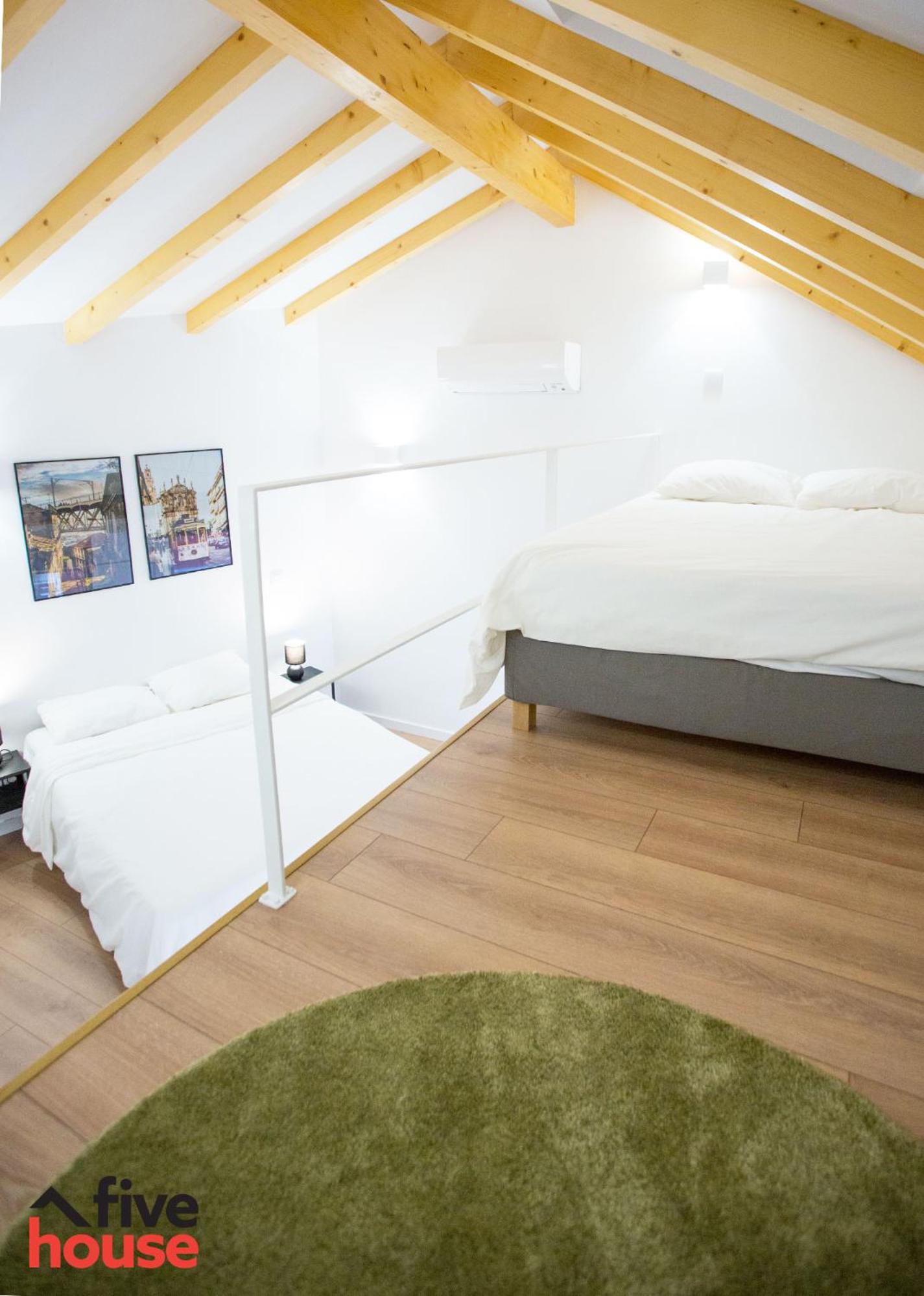 One-Bedroom House - Photo 11