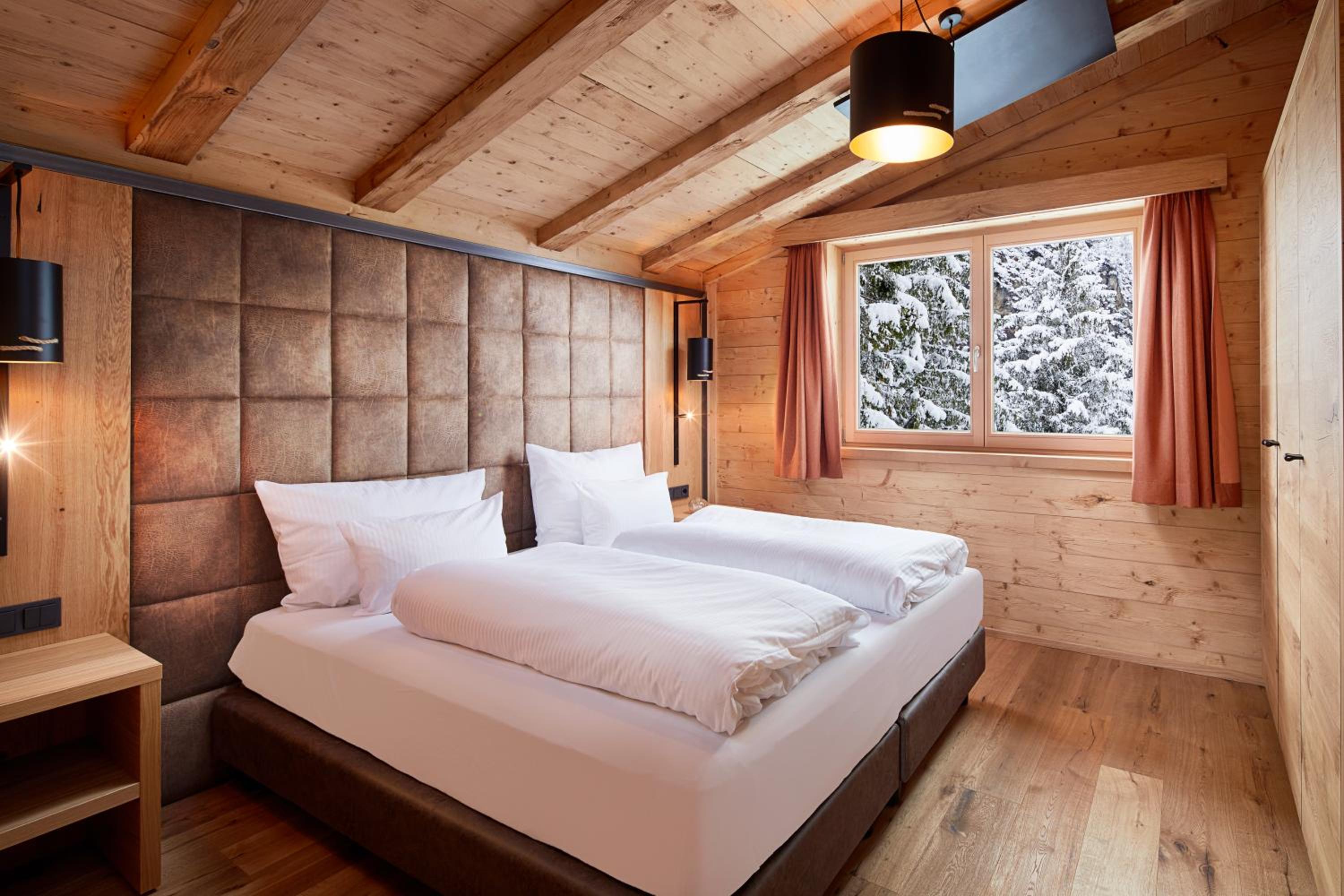 Two-Bedroom Chalet - Photo 3