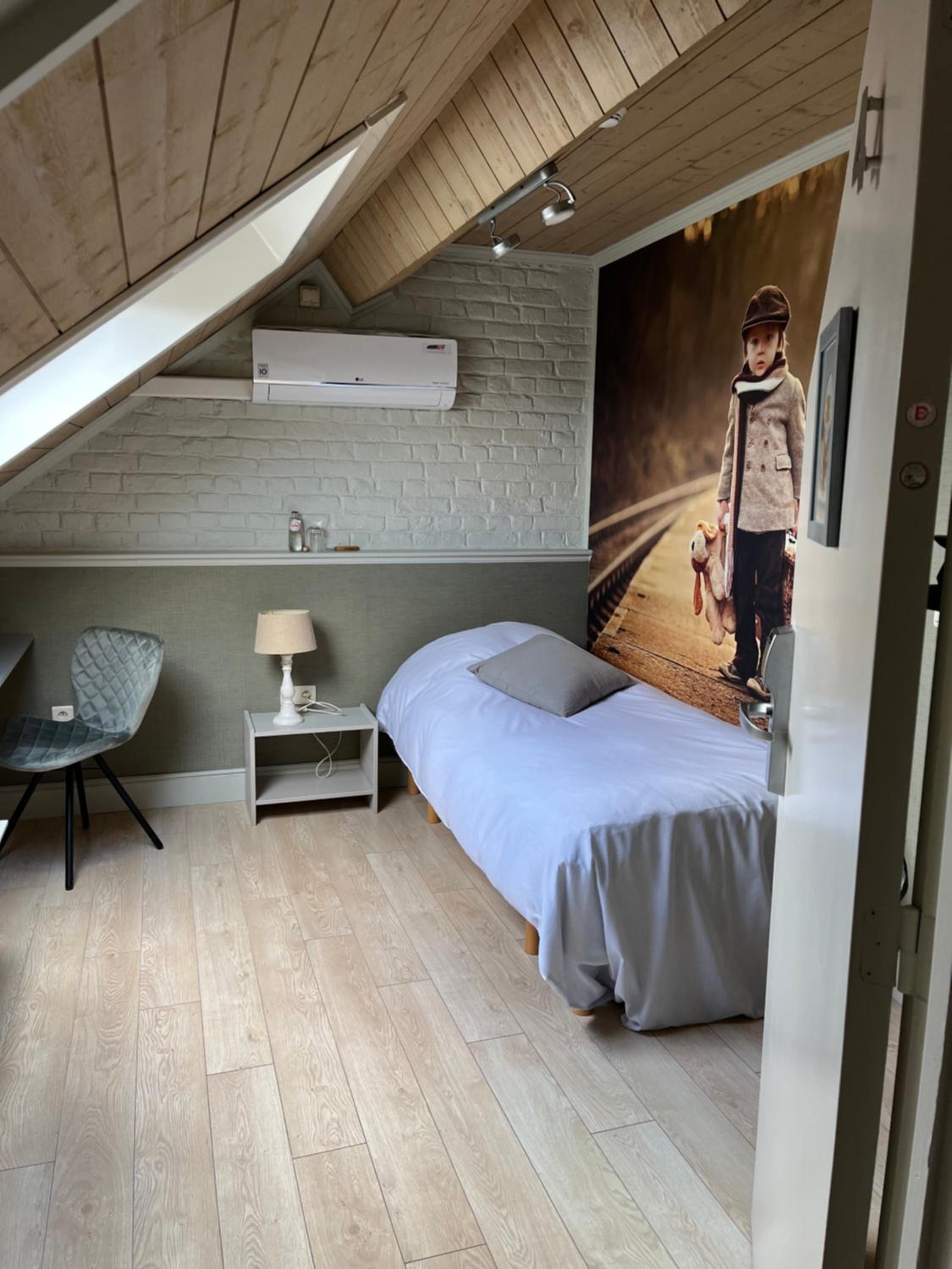 Single Room with Private Bathroom