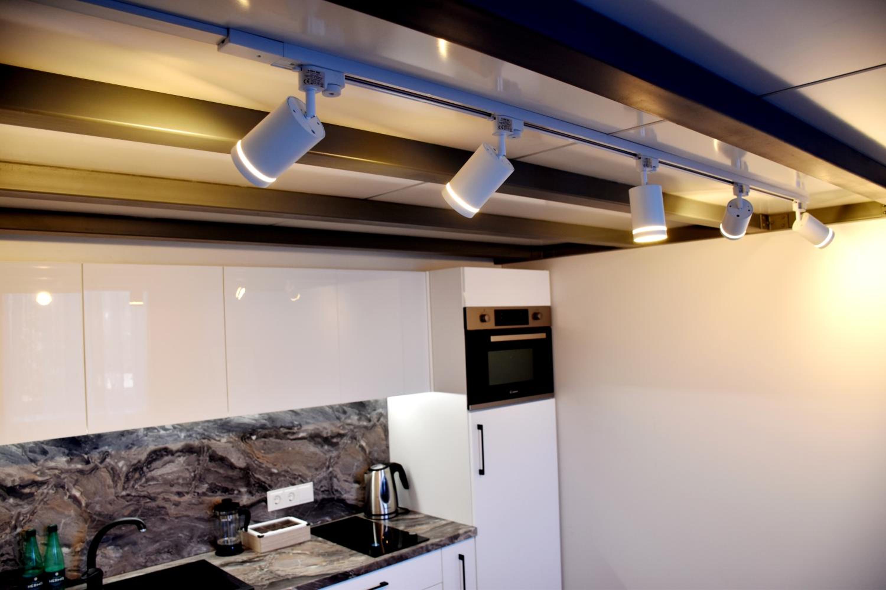 One-Bedroom Apartment - Photo 38