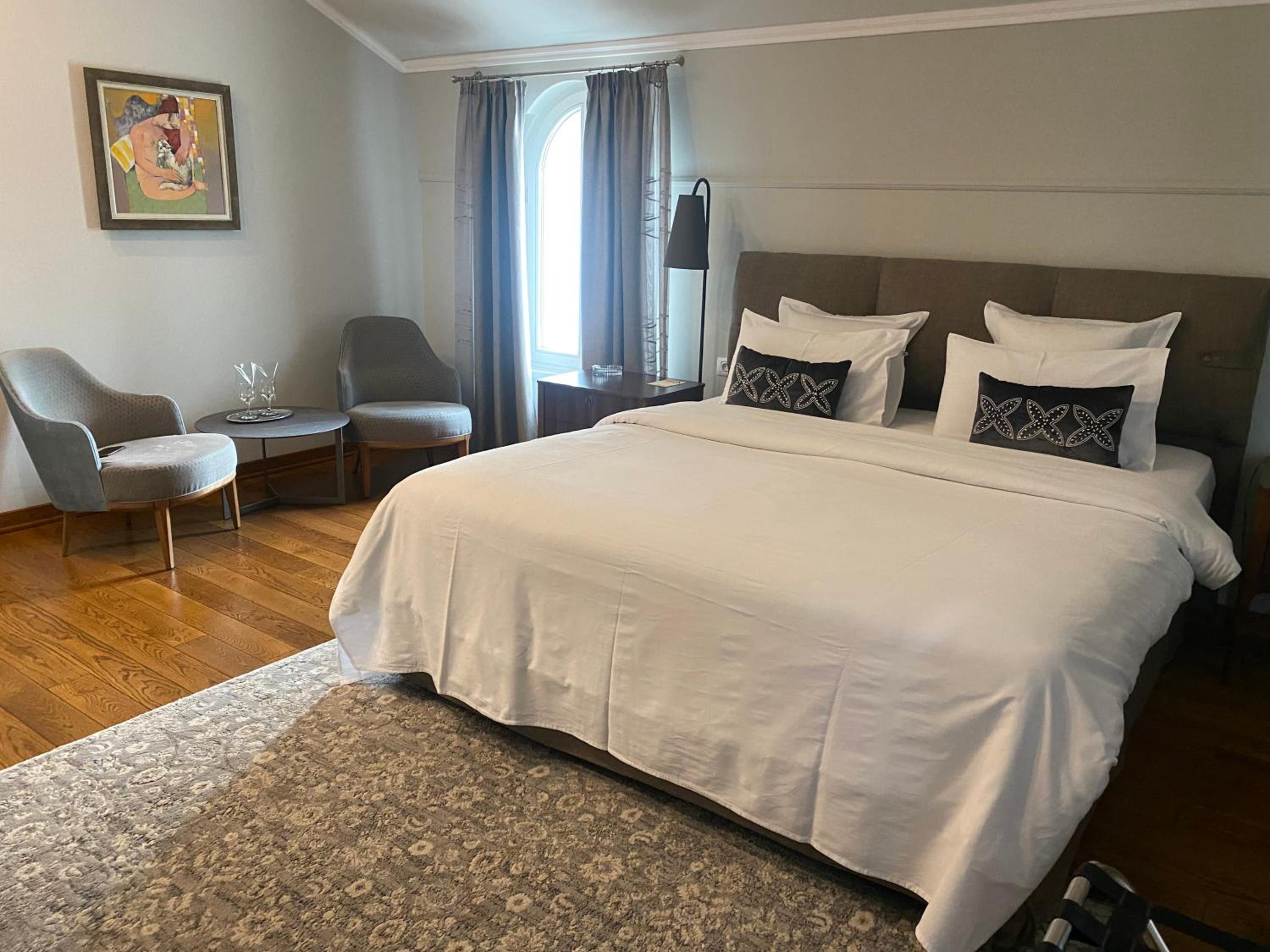 Deluxe Double Room with City View