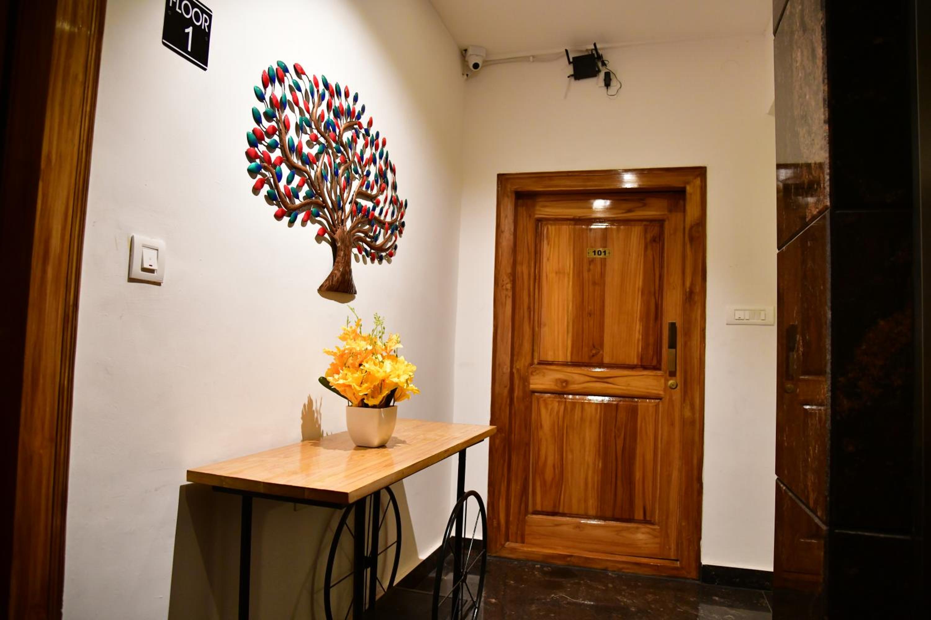 Two-Bedroom Apartment - Photo 25