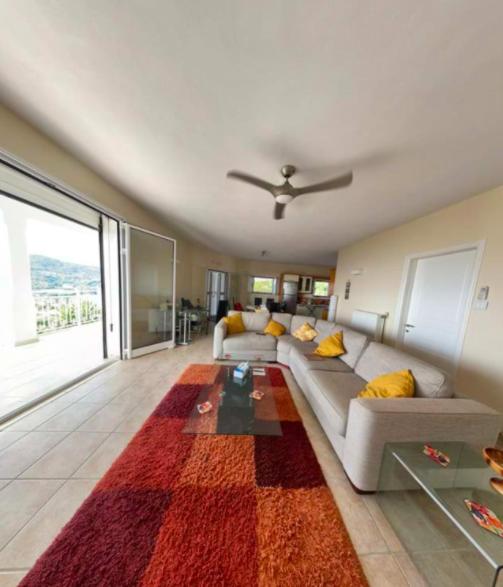 Four-Bedroom House photo 1