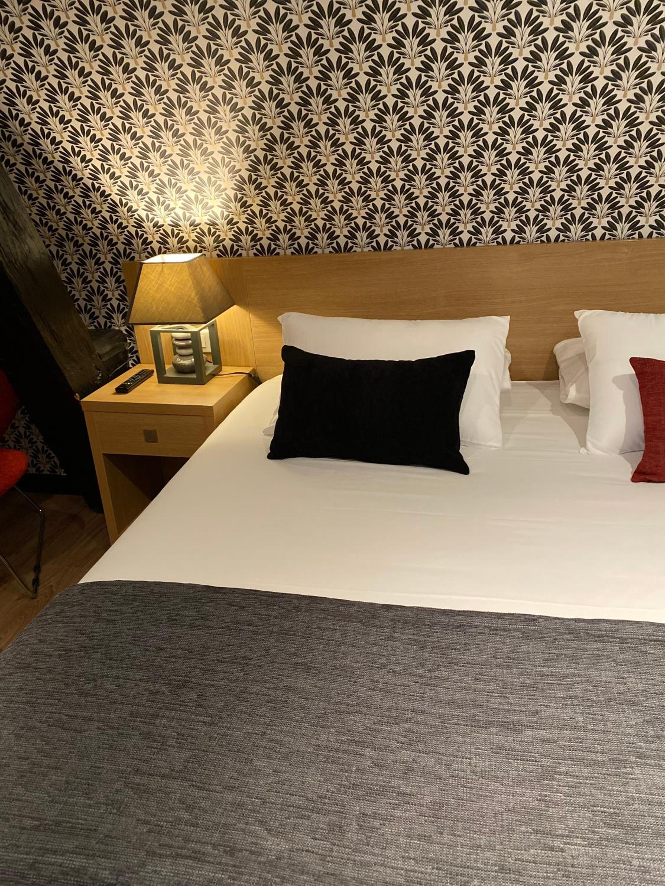 Double Room - Photo 15