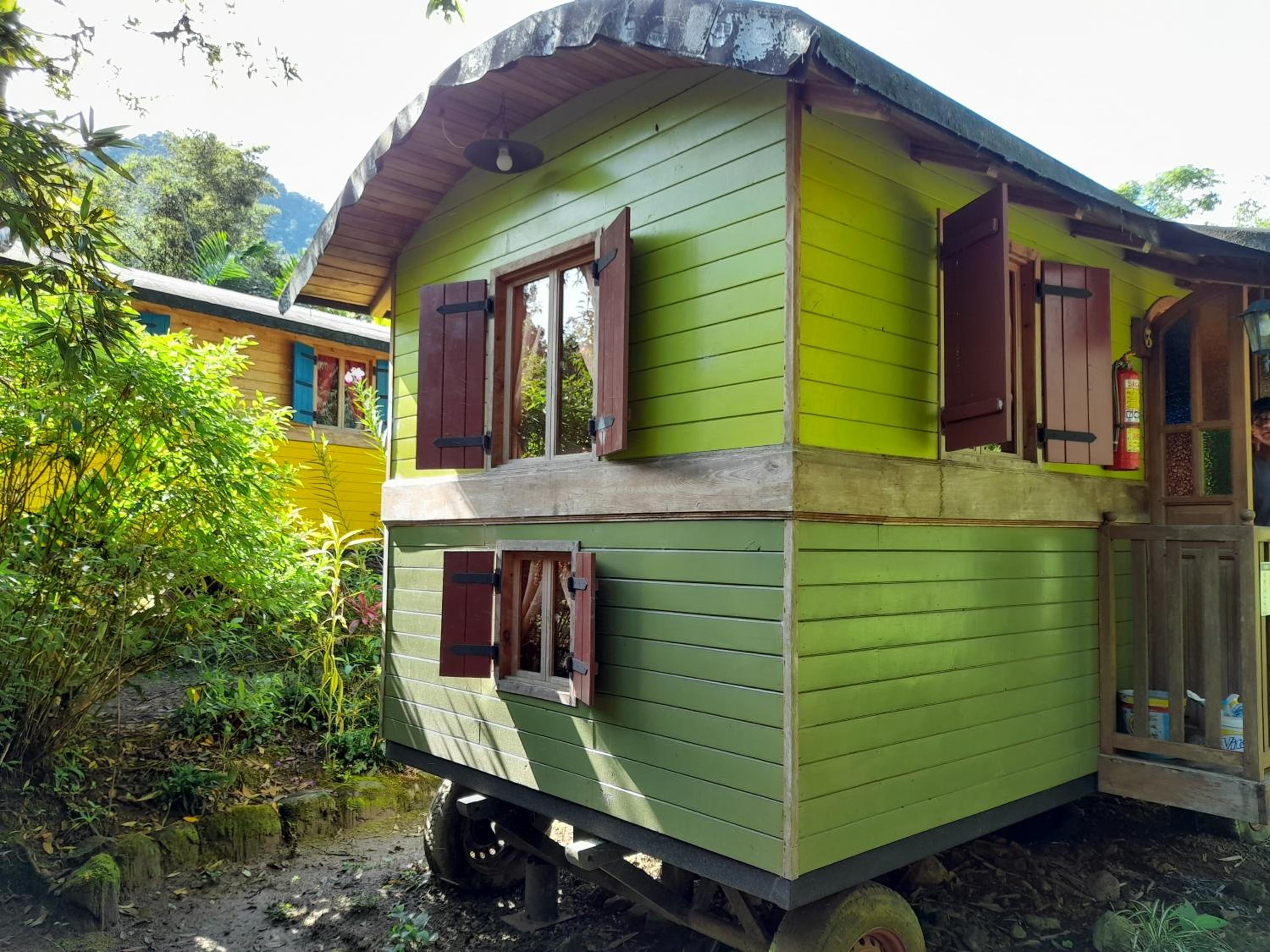Mobile Home photo 3
