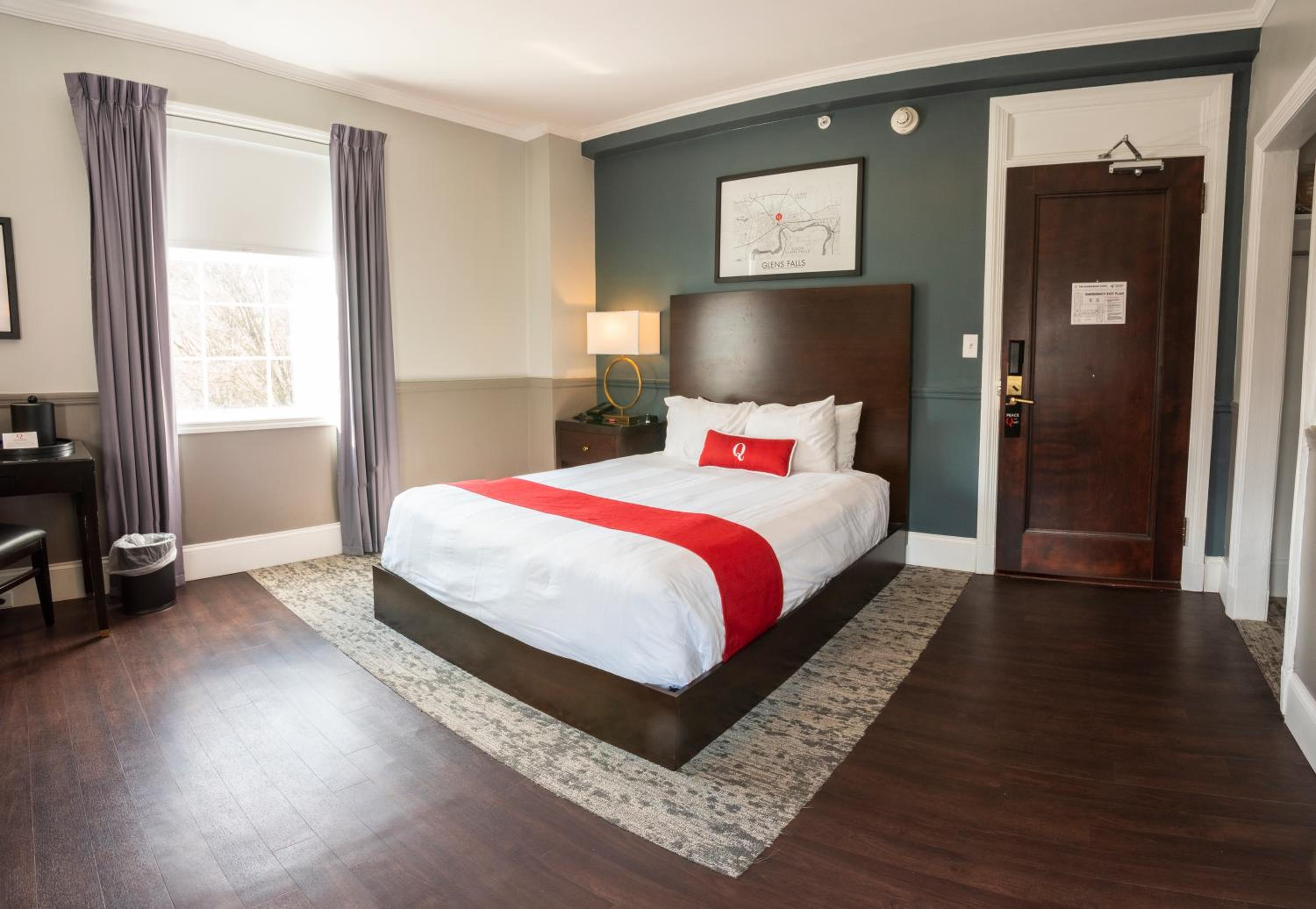 Queen Room - Disability Access - Photo 2