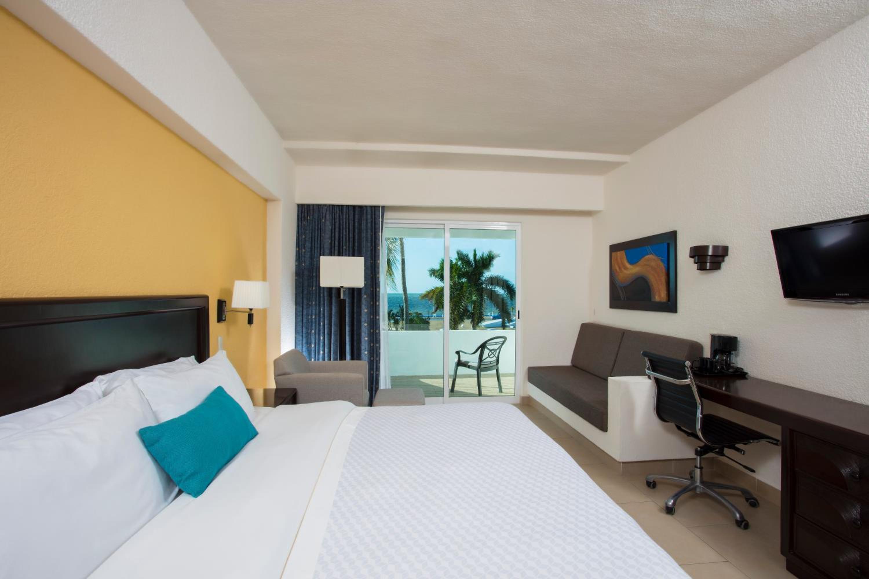 King Room with Sea View photo 3